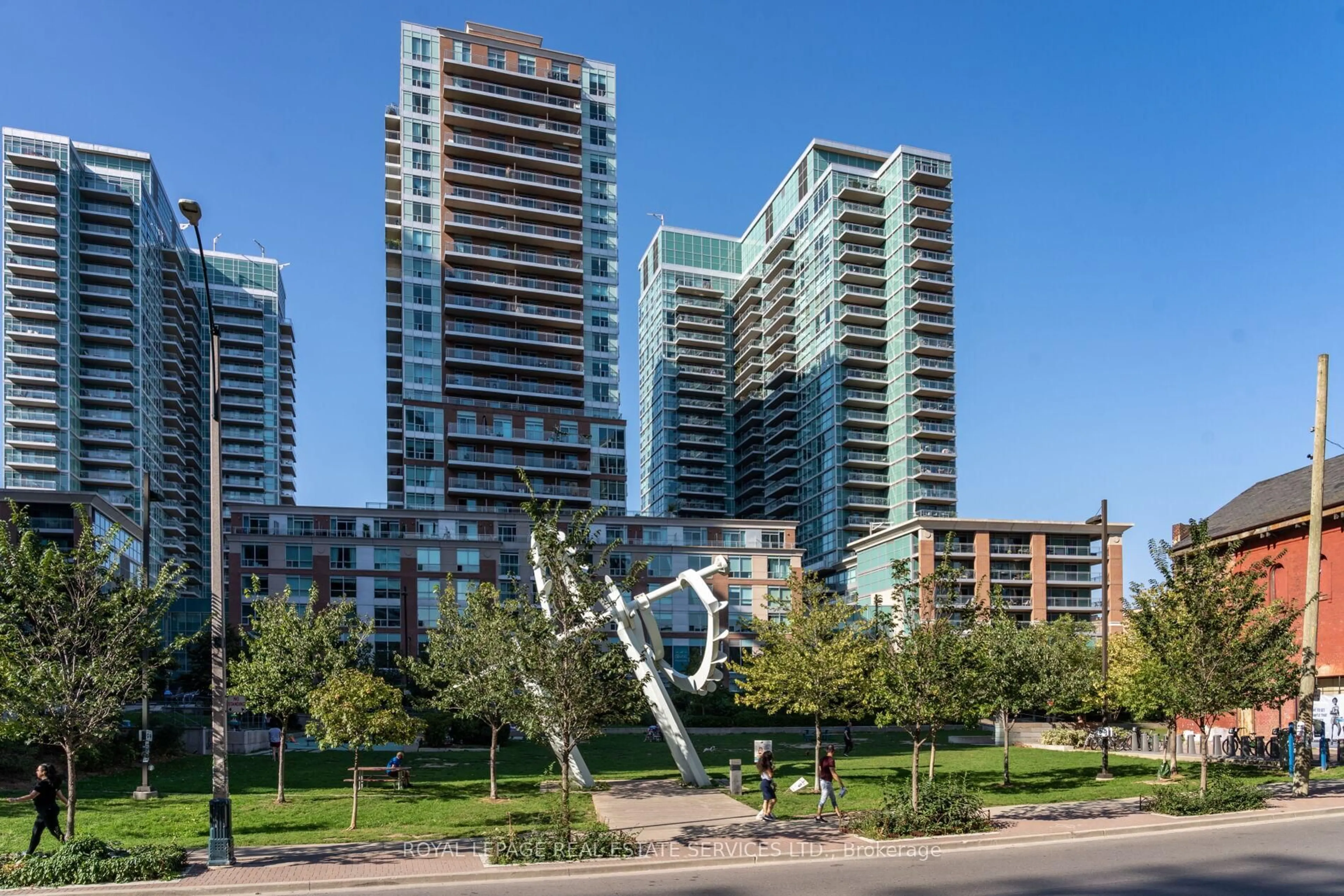 Unknown for 100 Western Battery Rd #1203, Toronto Ontario M6K 3S2