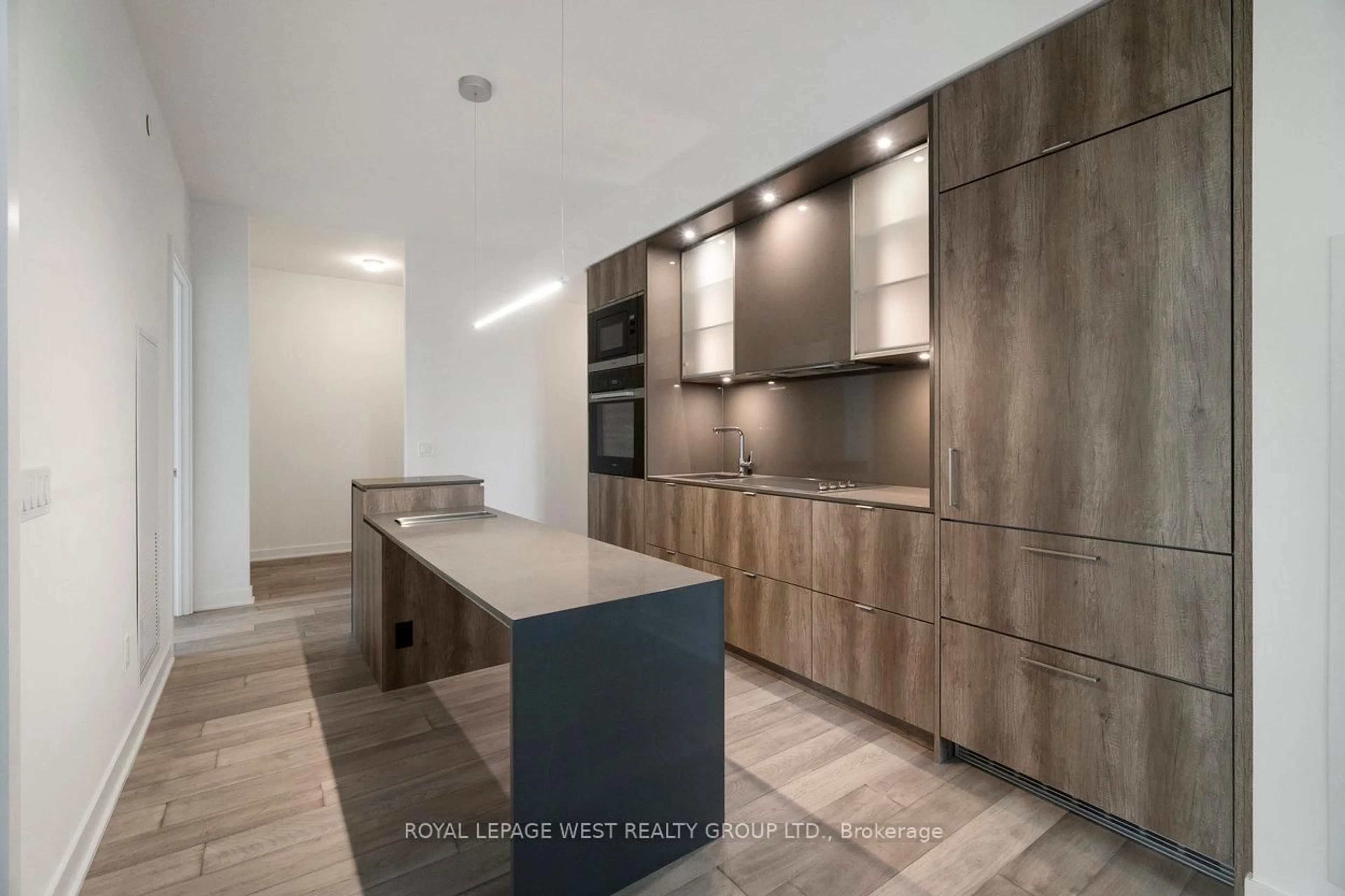 Open concept kitchen, unknown for 11 Yorkville Ave #1310, Toronto Ontario M4W 1L2