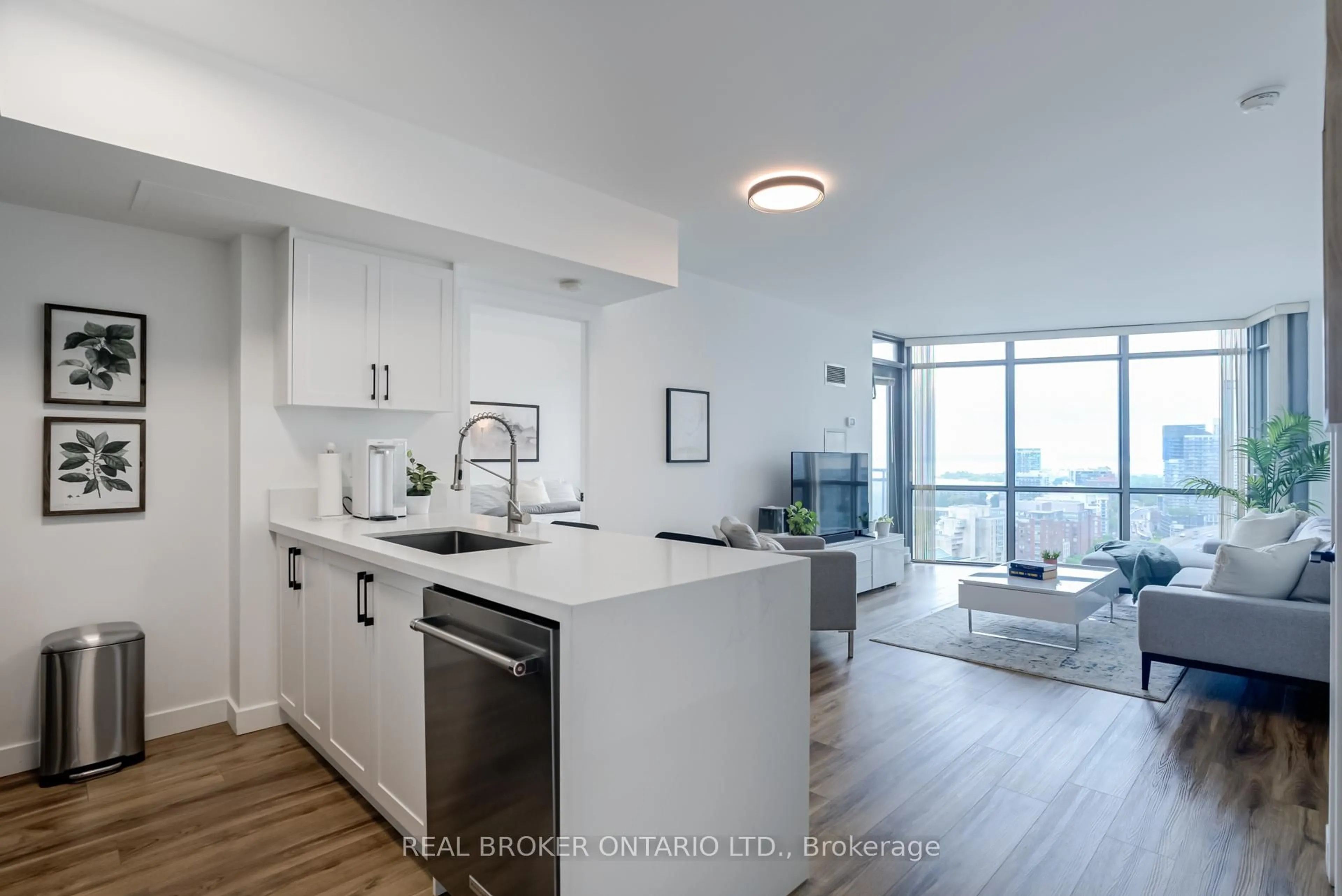 Open concept kitchen, unknown for 5 Mariner Terr #2605, Toronto Ontario M5V 3V6