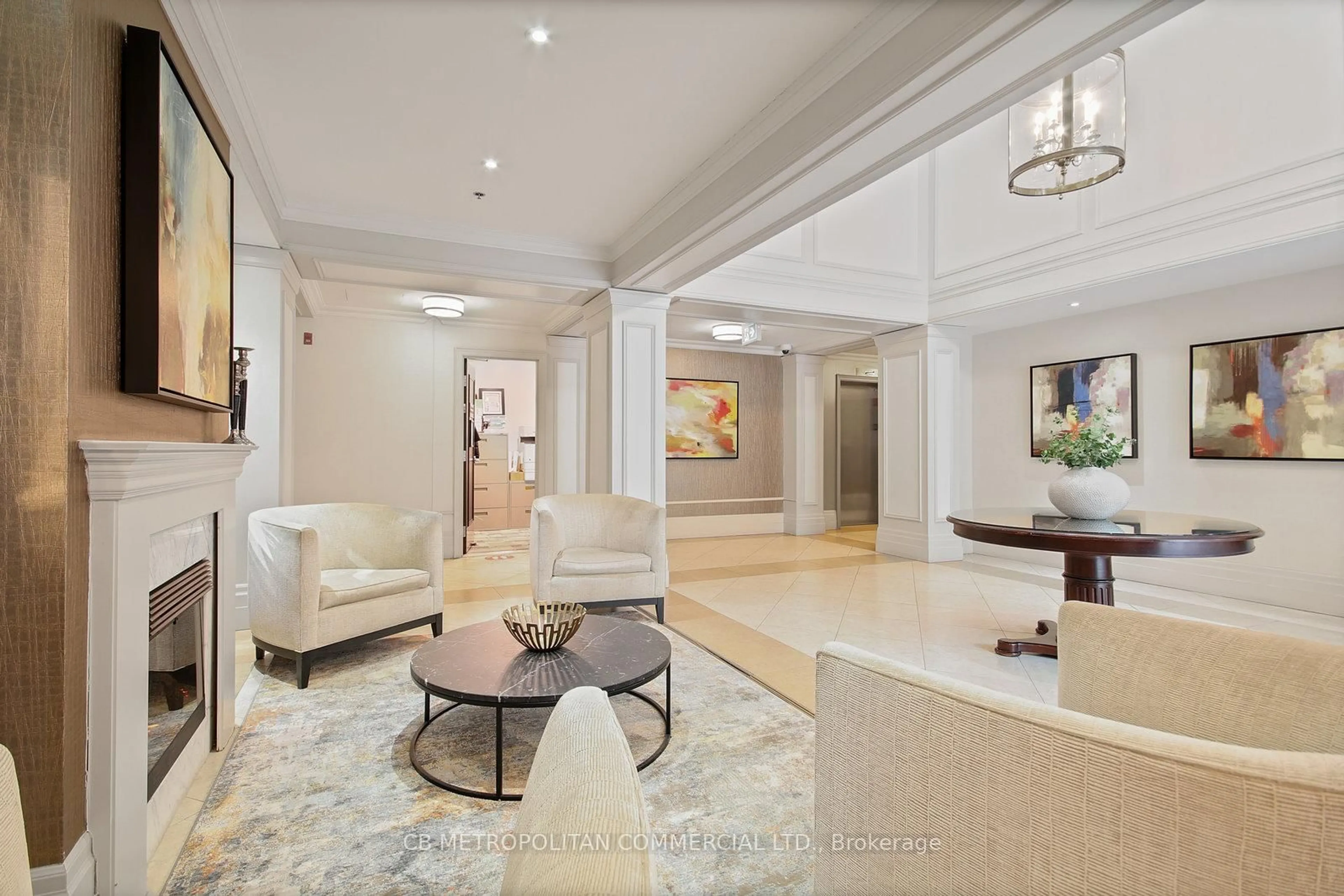 Lobby for 205 The Donway #521, Toronto Ontario M3B 3S5