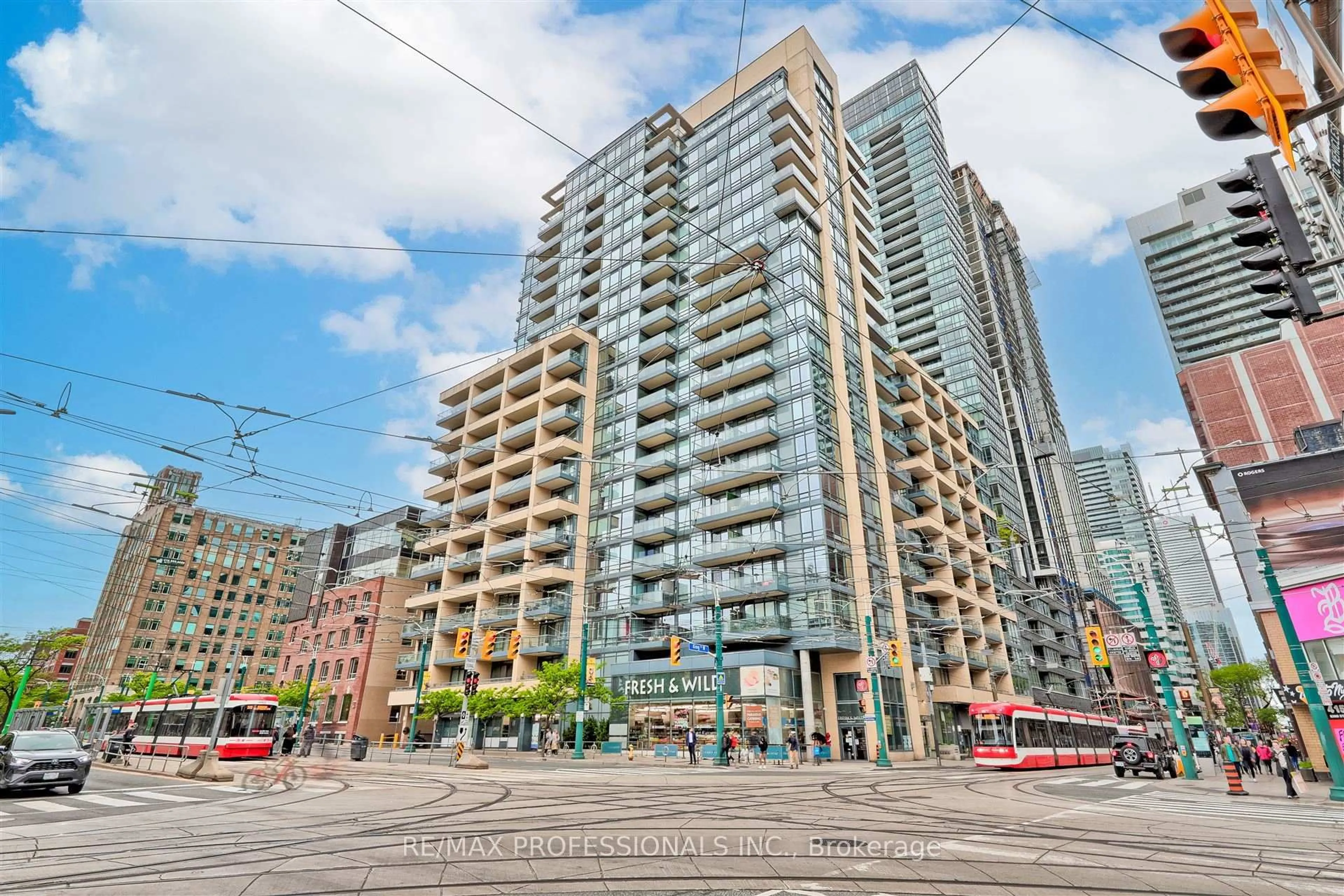 Patio, unknown for 438 King St #1707, Toronto Ontario M5V 3T9