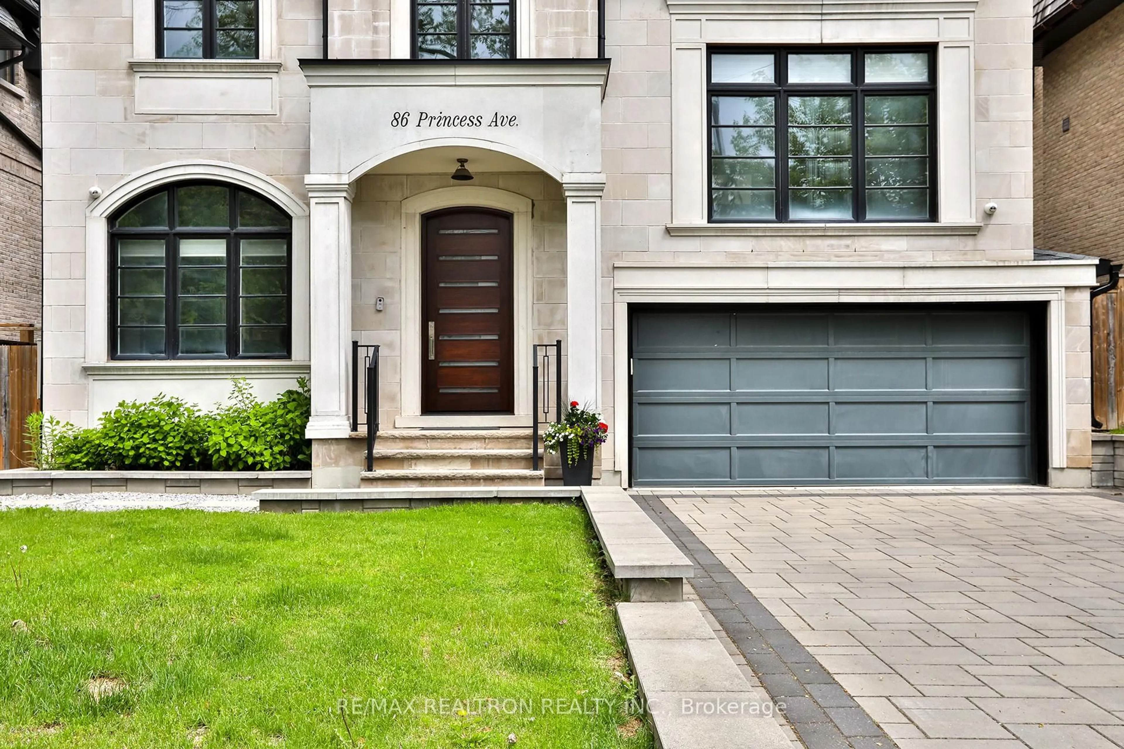Home with brick exterior material, street for 86 Princess Ave, Toronto Ontario M2N 3R6