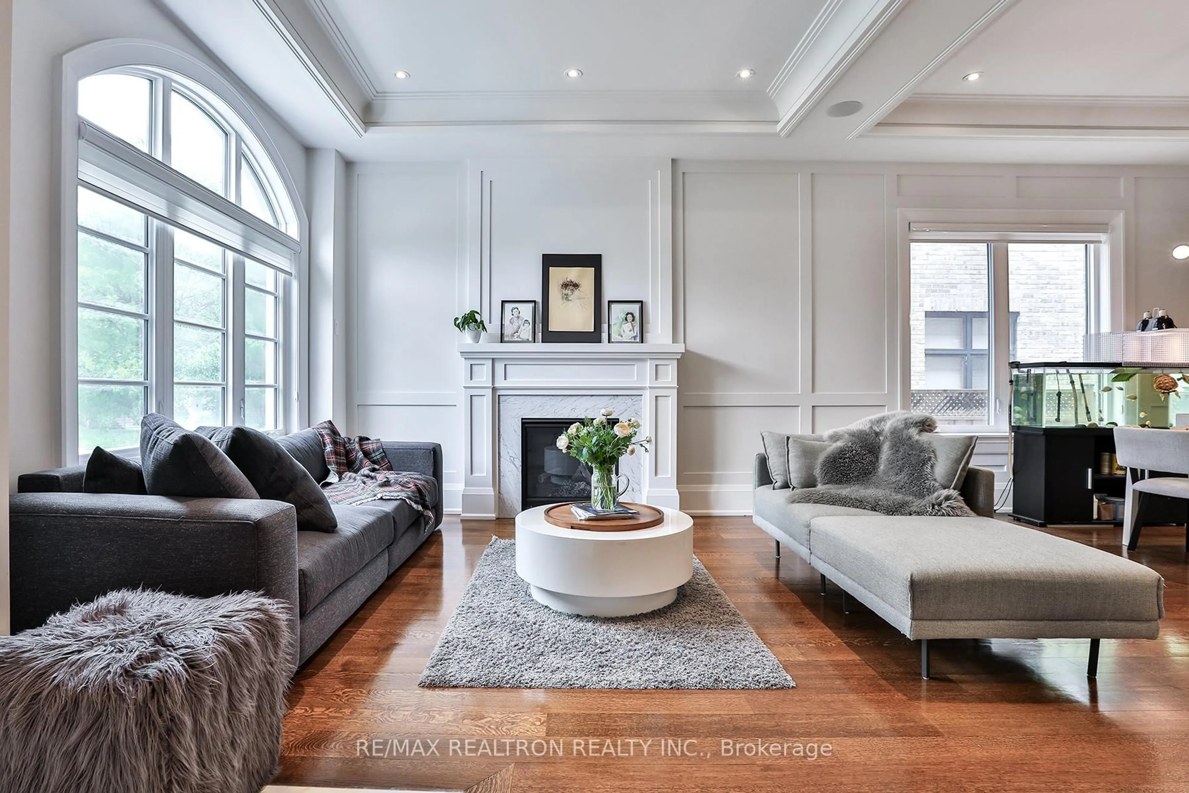 Living room with furniture, unknown for 86 Princess Ave, Toronto Ontario M2N 3R6