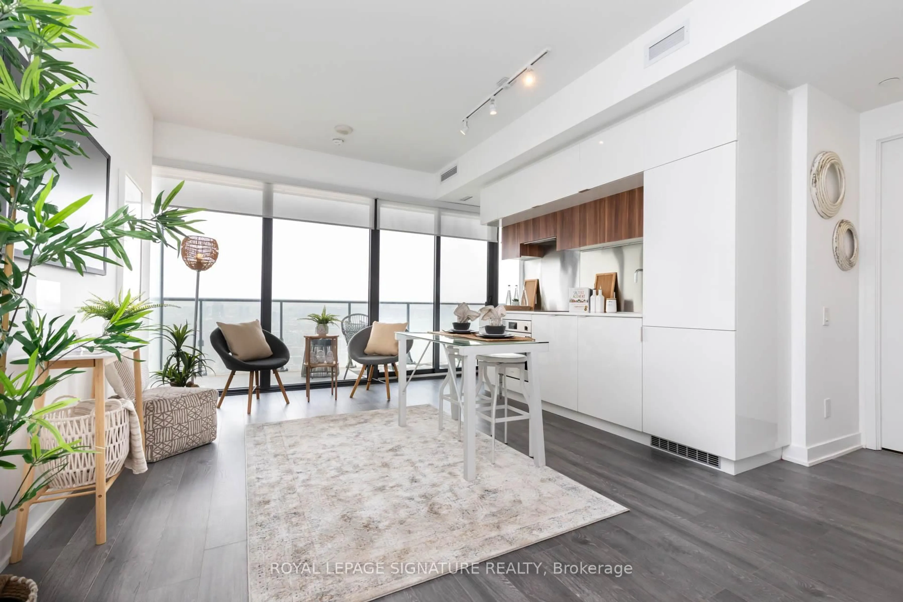 Open concept kitchen, unknown for 185 Roehampton Ave #2805, Toronto Ontario M4P 0C6