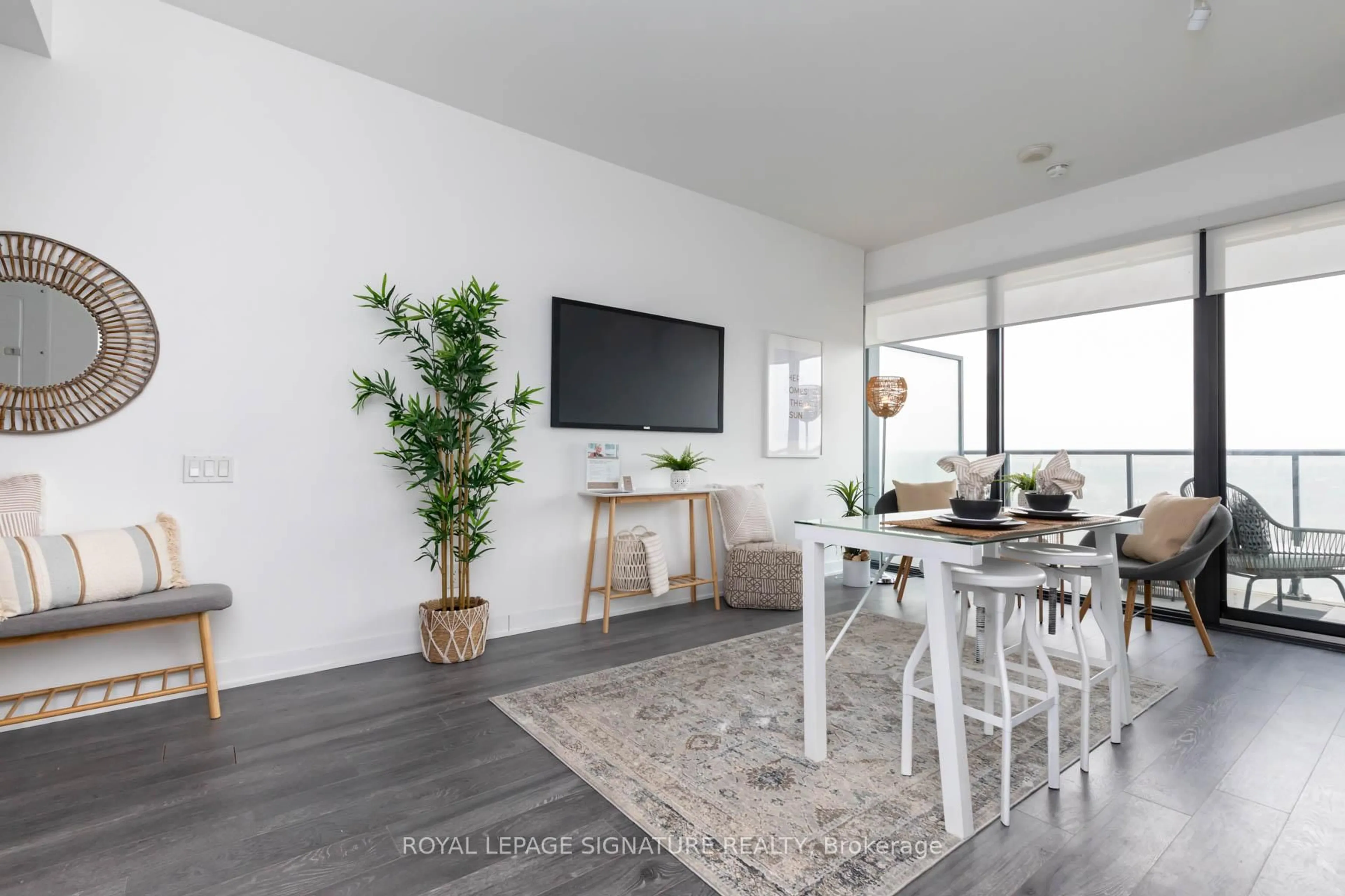 Unknown for 185 Roehampton Ave #2805, Toronto Ontario M4P 0C6