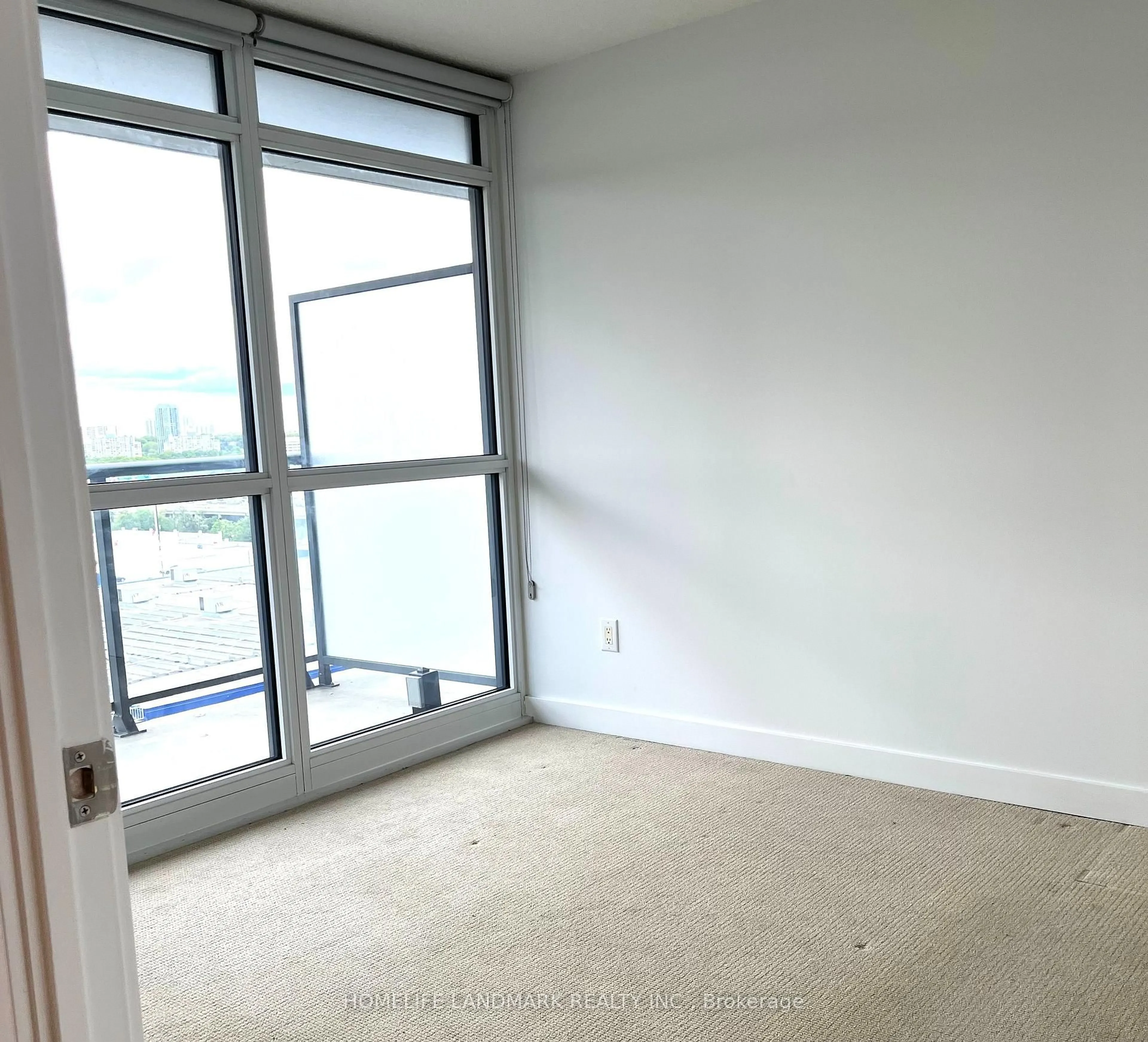A pic of a room for 121 Mcmahon Dr #907, Toronto Ontario M2K 0C1