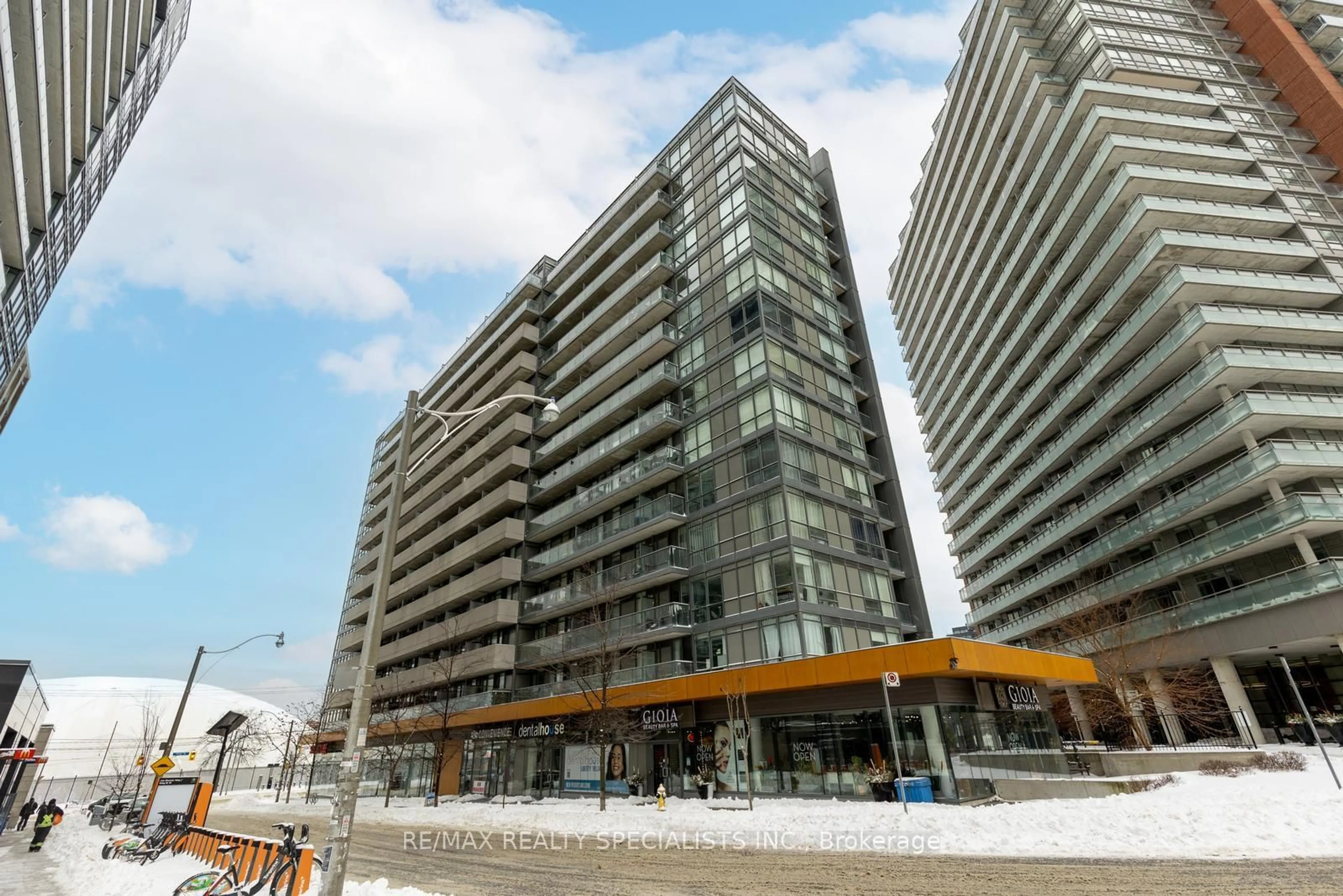 Unknown for 20 JOE SHUSTER Way #1110, Toronto Ontario M6K 0A3