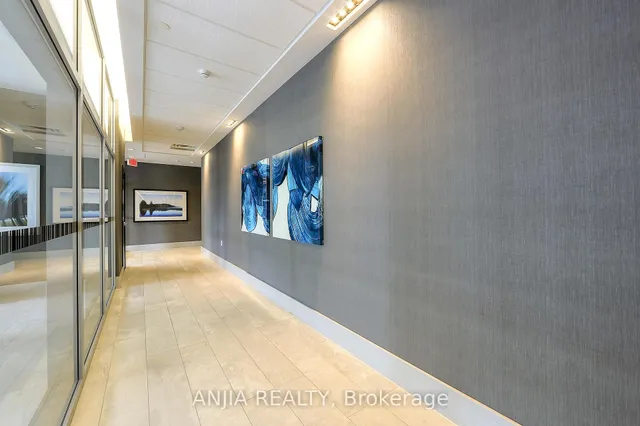 Additional image 13 of 525 Adelaide St Unit PH11