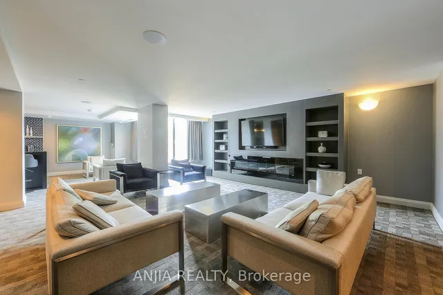 Additional image 9 of 525 Adelaide St Unit PH11
