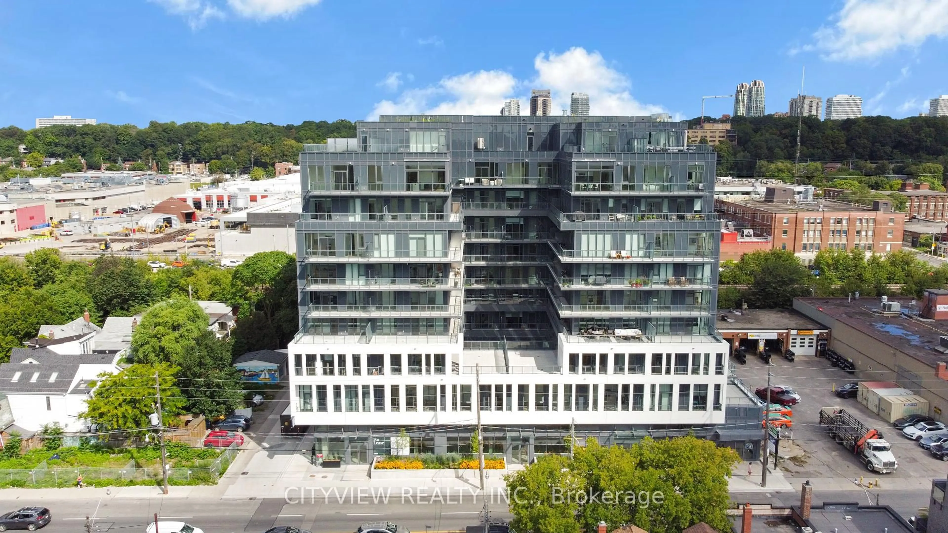 A pic from outside/outdoor area/front of a property/back of a property/a pic from drone, city buildings view from balcony for 500 Dupont St #PH5, Toronto Ontario M6G 1Y7