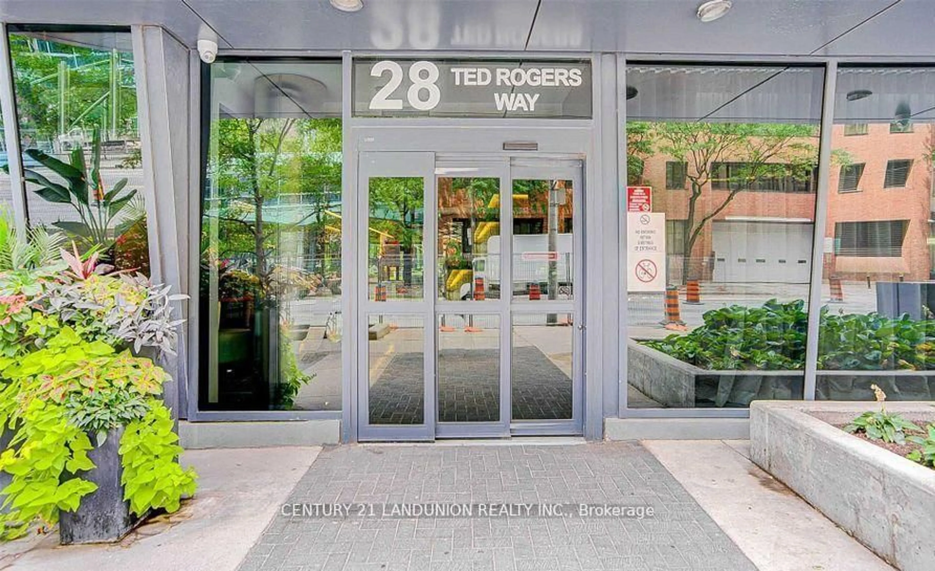 Indoor foyer for 28 Ted Rogers Way #2902, Toronto Ontario M4Y 2J4