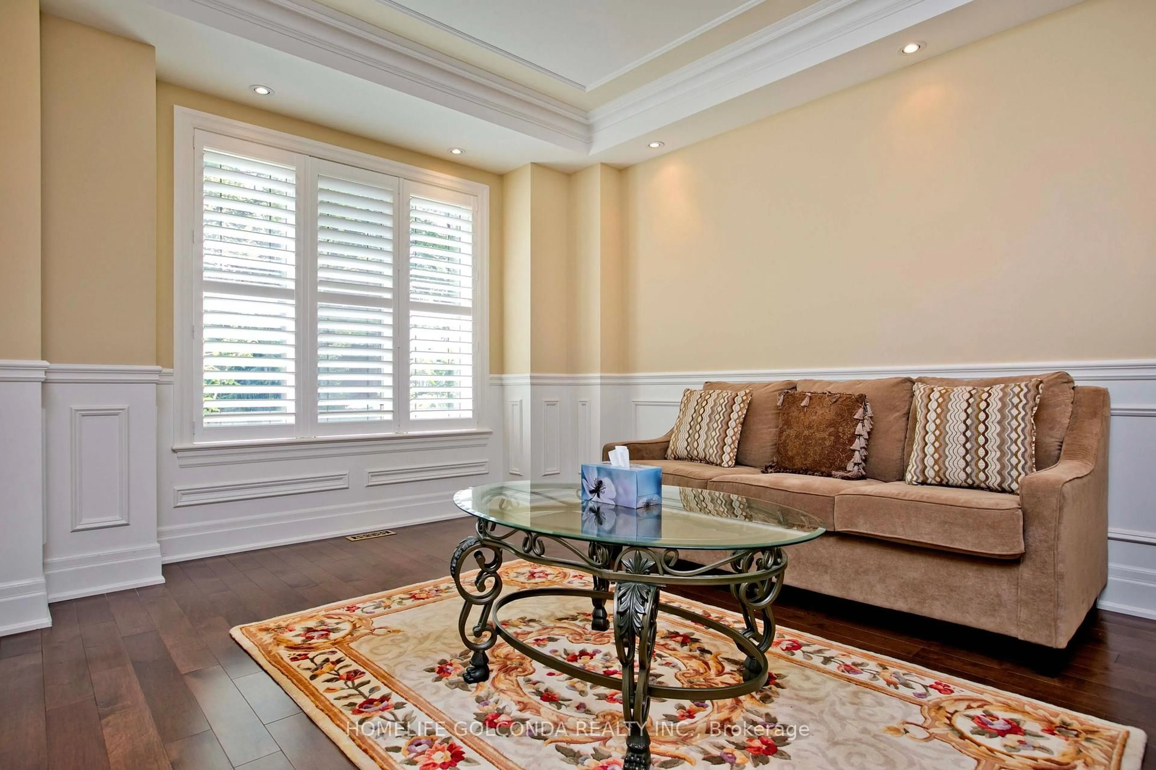 Living room with furniture, unknown for 394 Connaught Ave, Toronto Ontario M2R 2M2