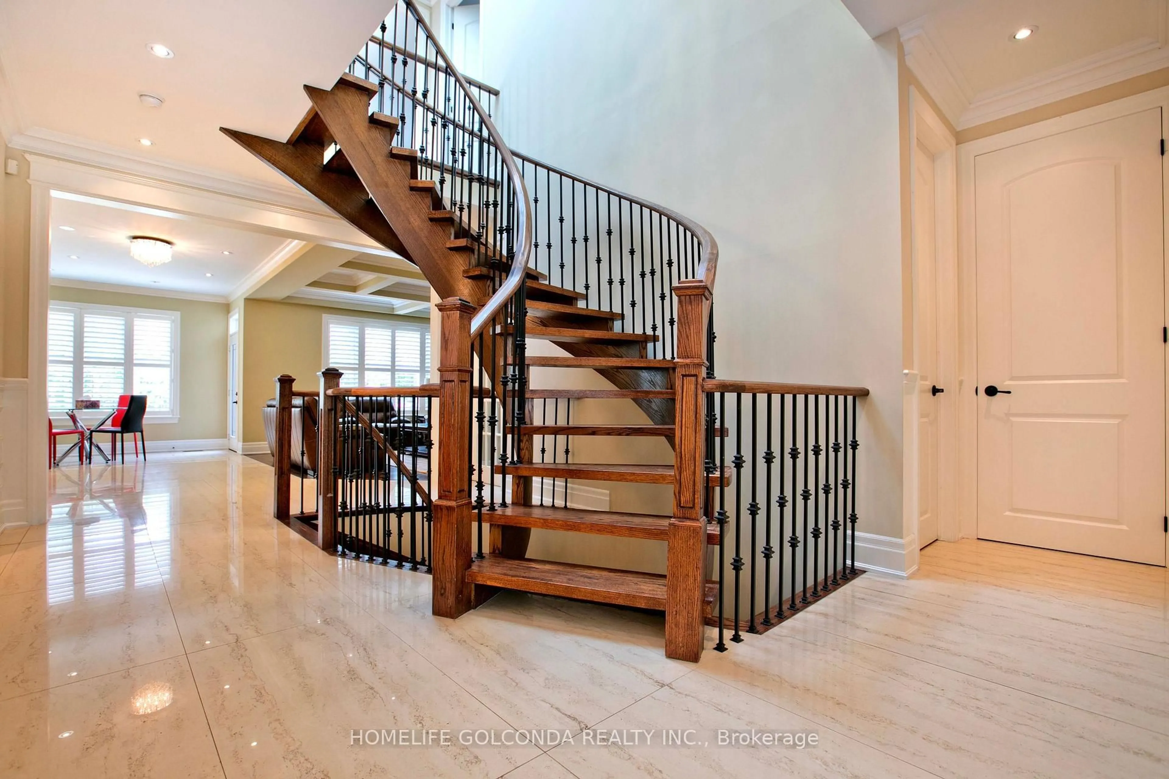 Stairs for 394 Connaught Ave, Toronto Ontario M2R 2M2