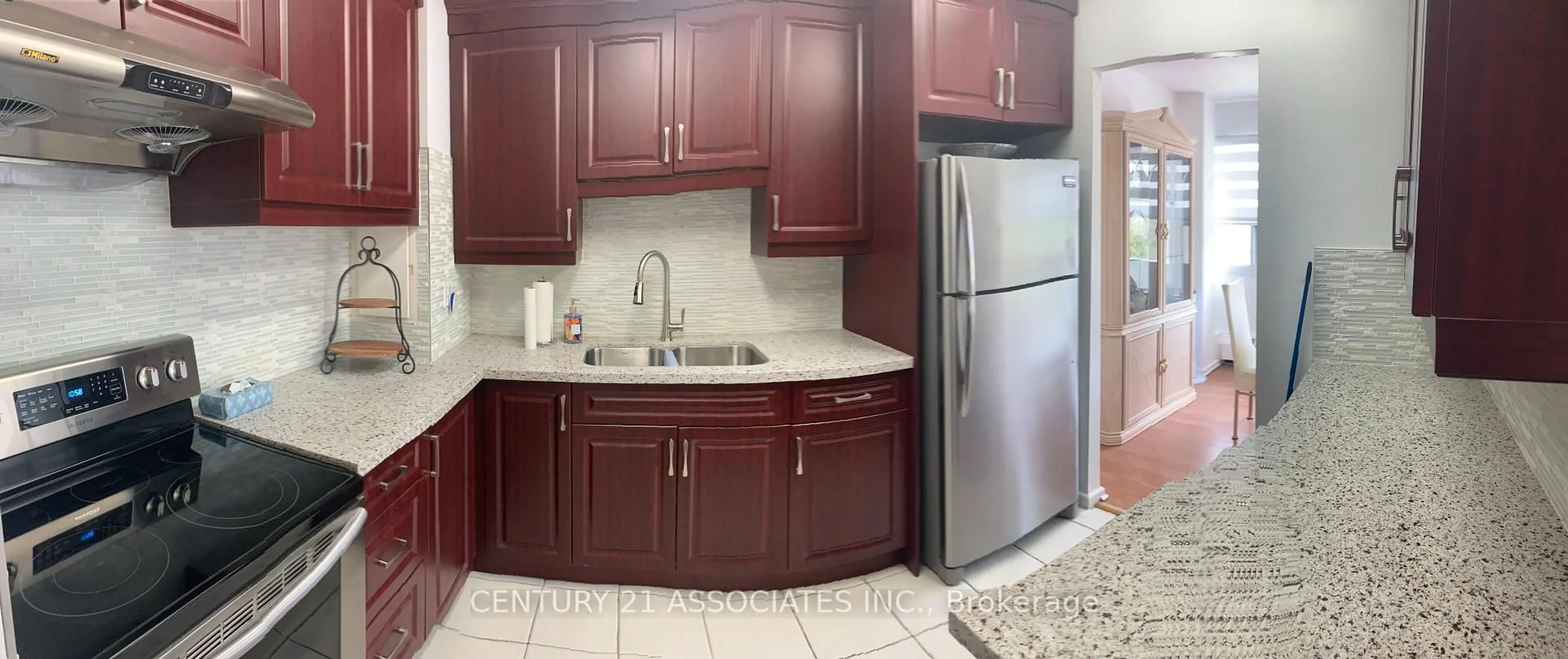 Standard kitchen, ceramic/tile floor for 100 Leeward Glwy #402, Toronto Ontario M3C 2Z1