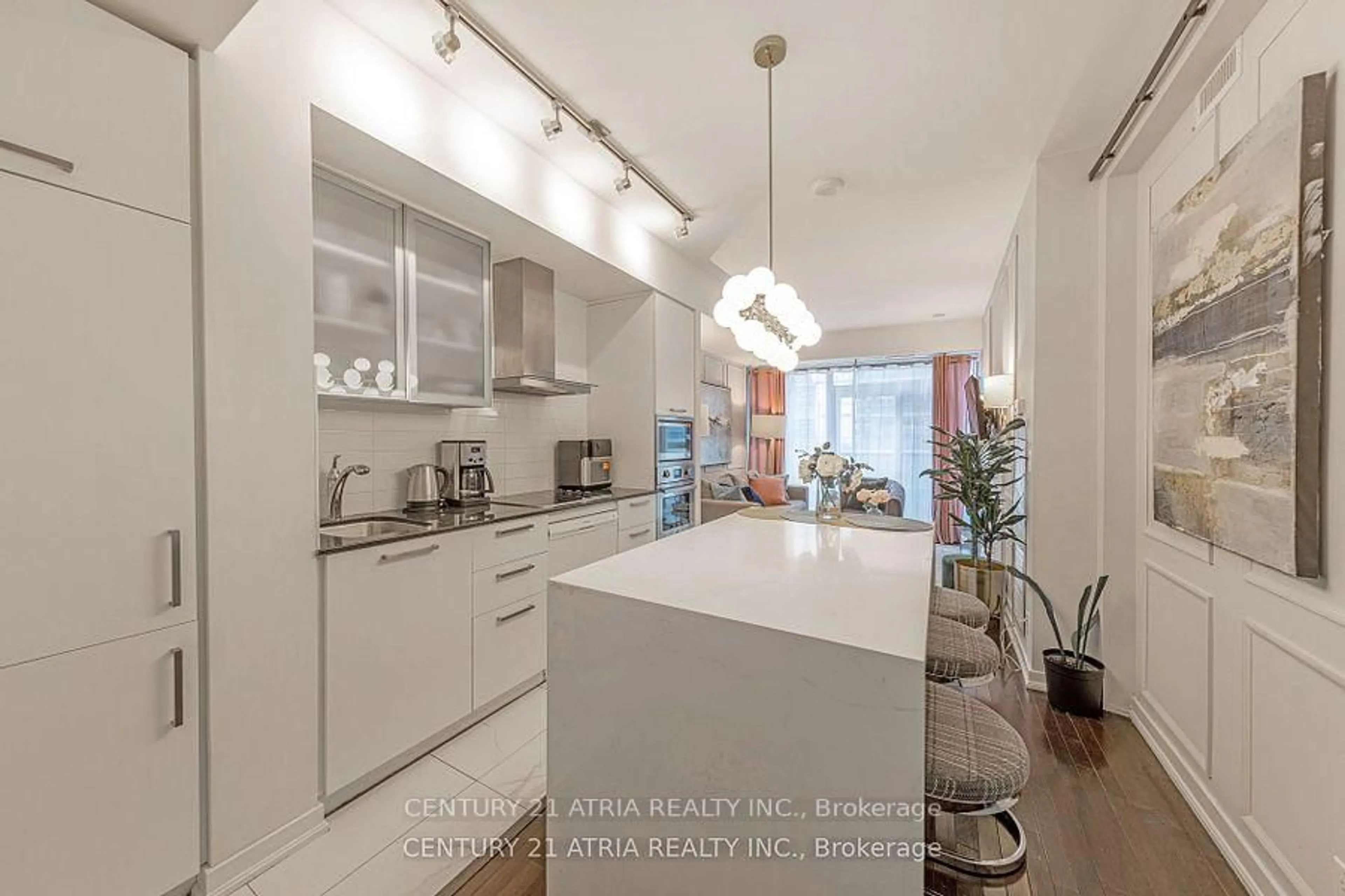 Open concept kitchen, ceramic/tile floor for 12 York St #1209, Toronto Ontario M5J 0A9
