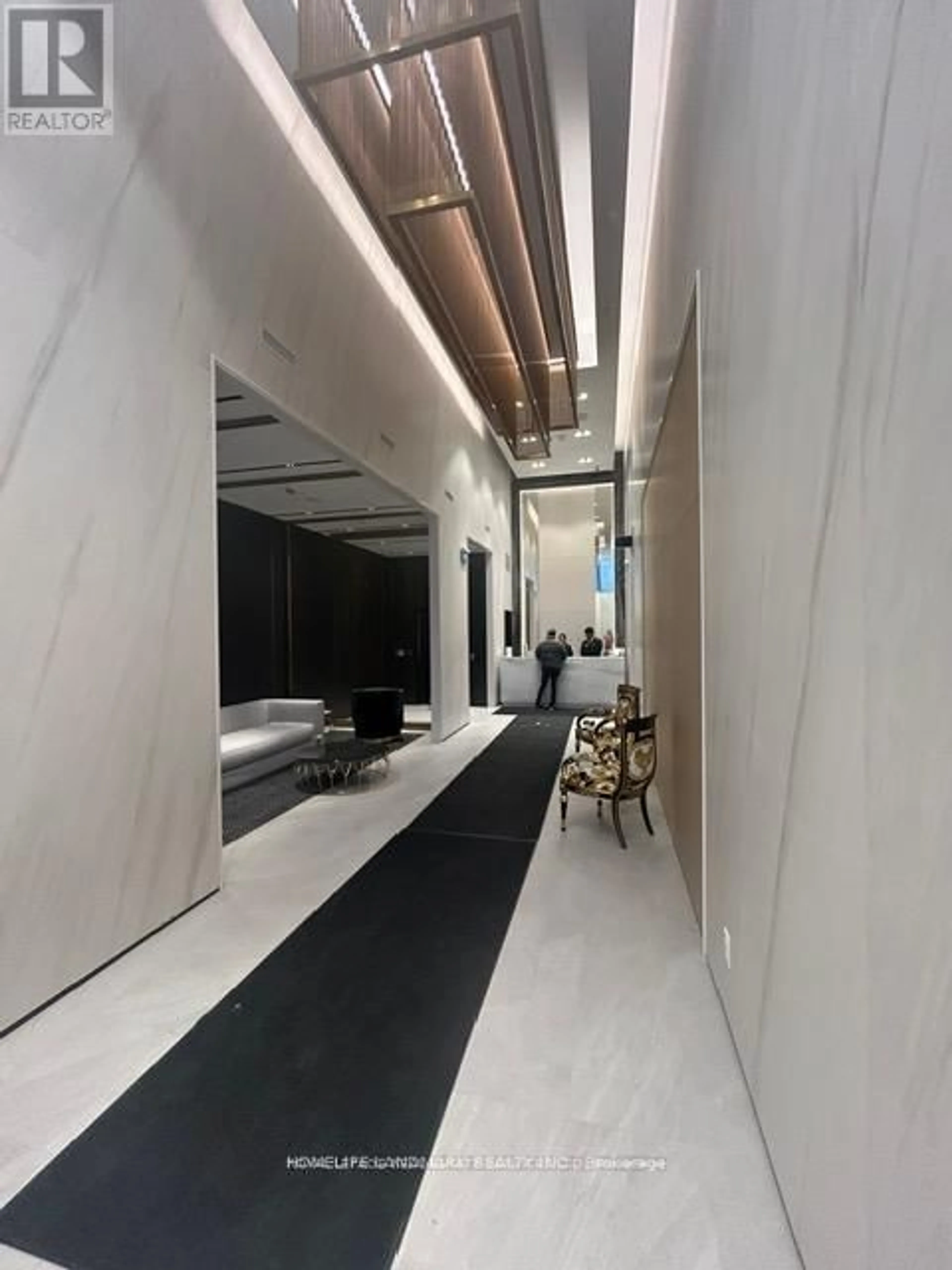 Indoor foyer for 319 Jarvis St #1701, Toronto Ontario M5B 0C8