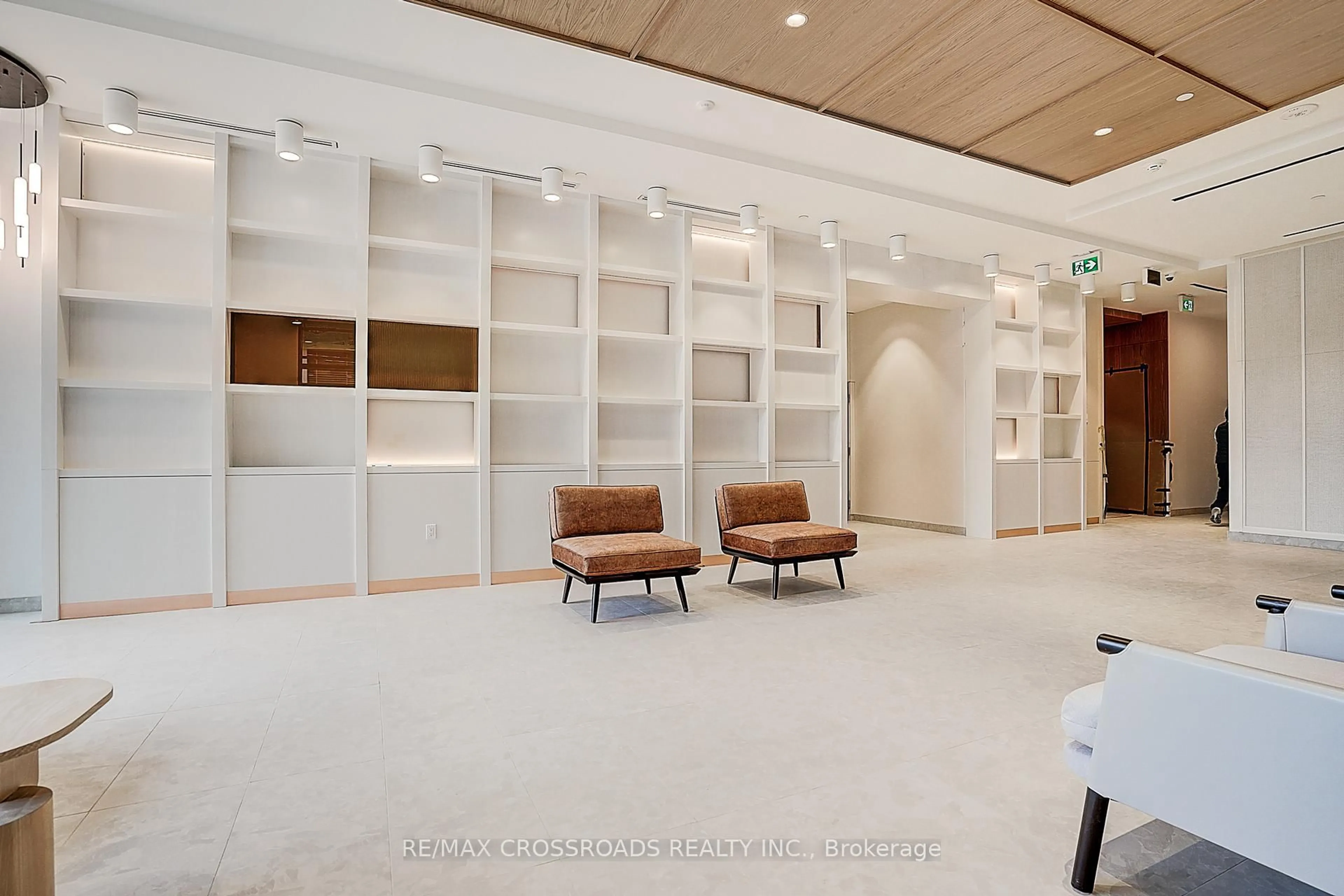 Lobby for 15 RICHARDSON St #320, Toronto Ontario M5A 0Y5