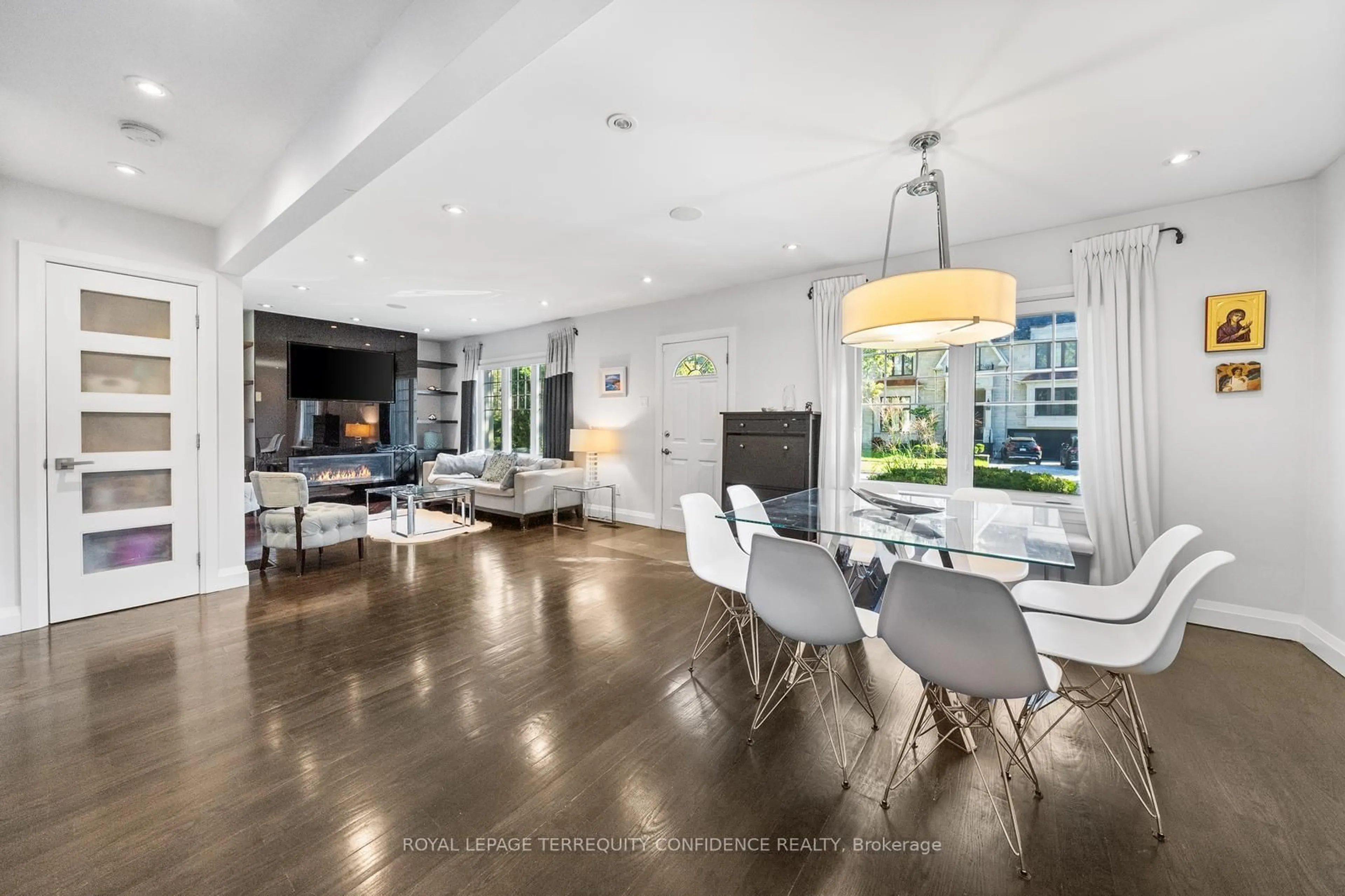 Open concept kitchen, unknown for 45 Glenborough Park Cres, Toronto Ontario M2R 2G4