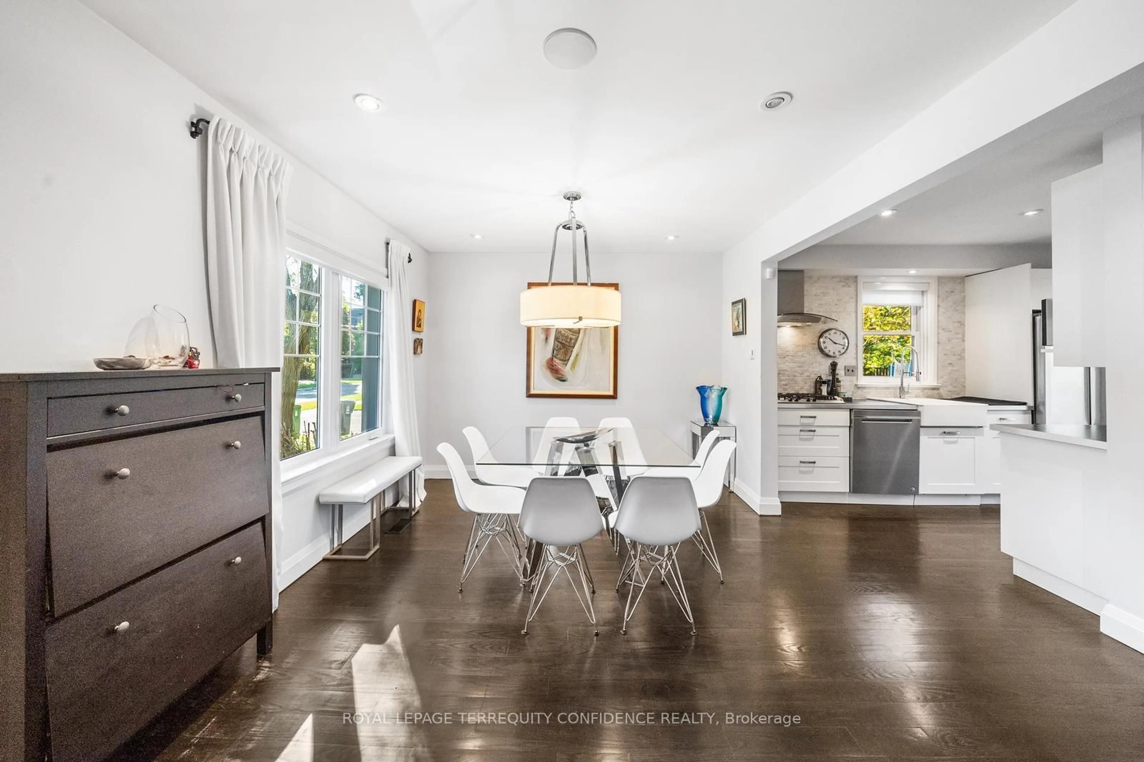 Open concept kitchen, ceramic/tile floor for 45 Glenborough Park Cres, Toronto Ontario M2R 2G4