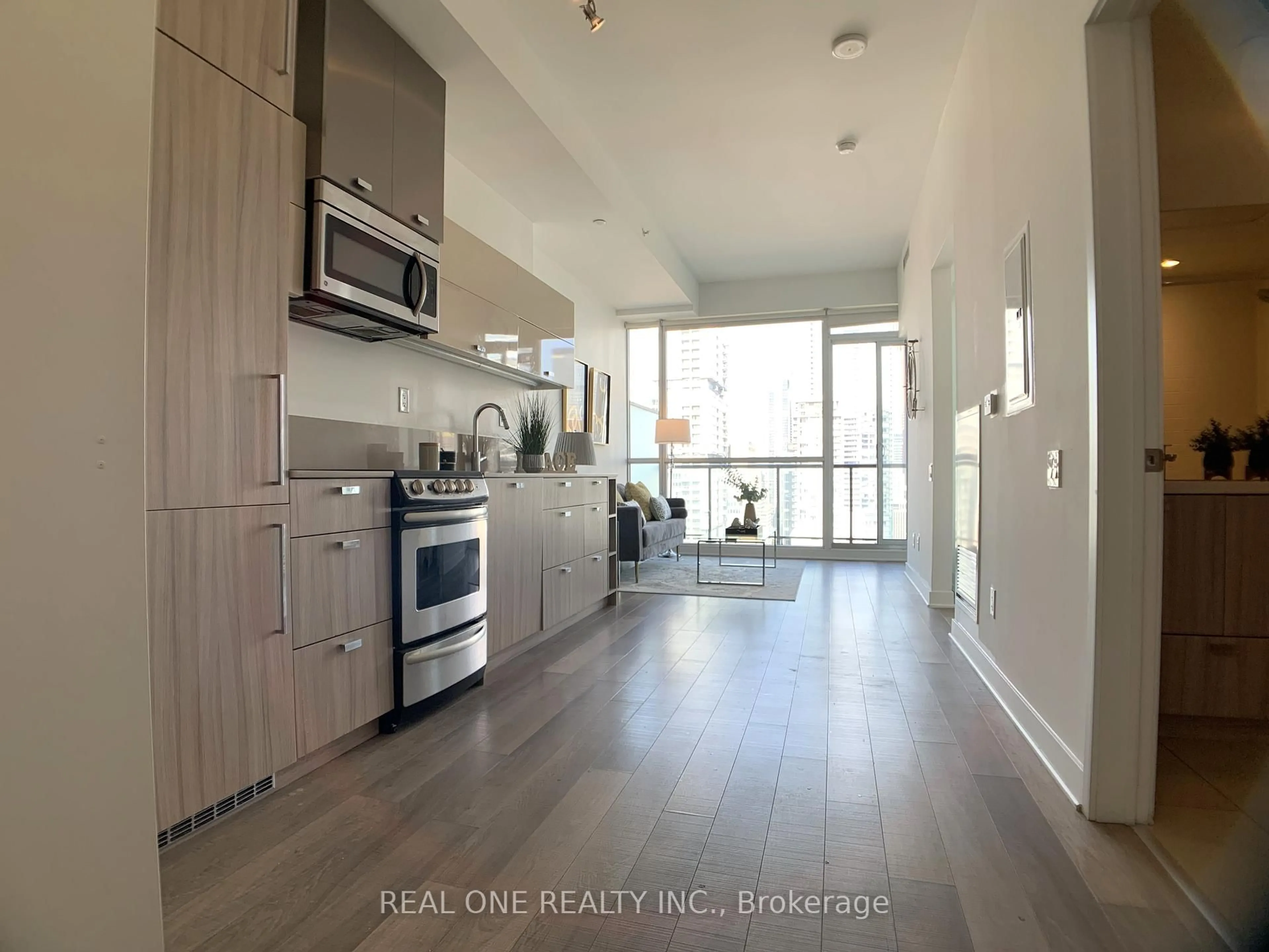 Open concept kitchen, unknown for 290 Adelaide St #2306, Toronto Ontario M5V 1P6