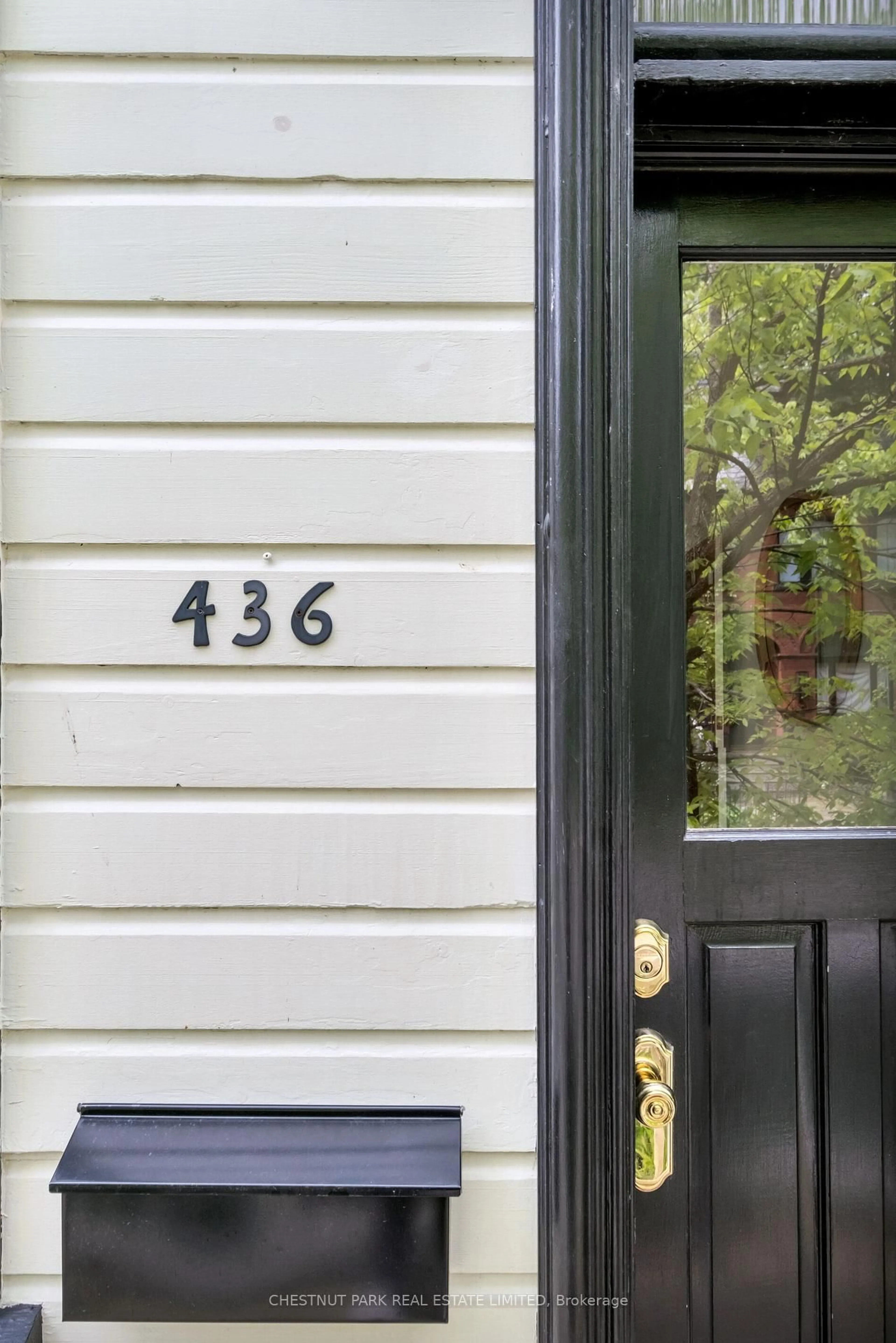 Home with vinyl exterior material, street for 436 Sumach St, Toronto Ontario M4X 1V7