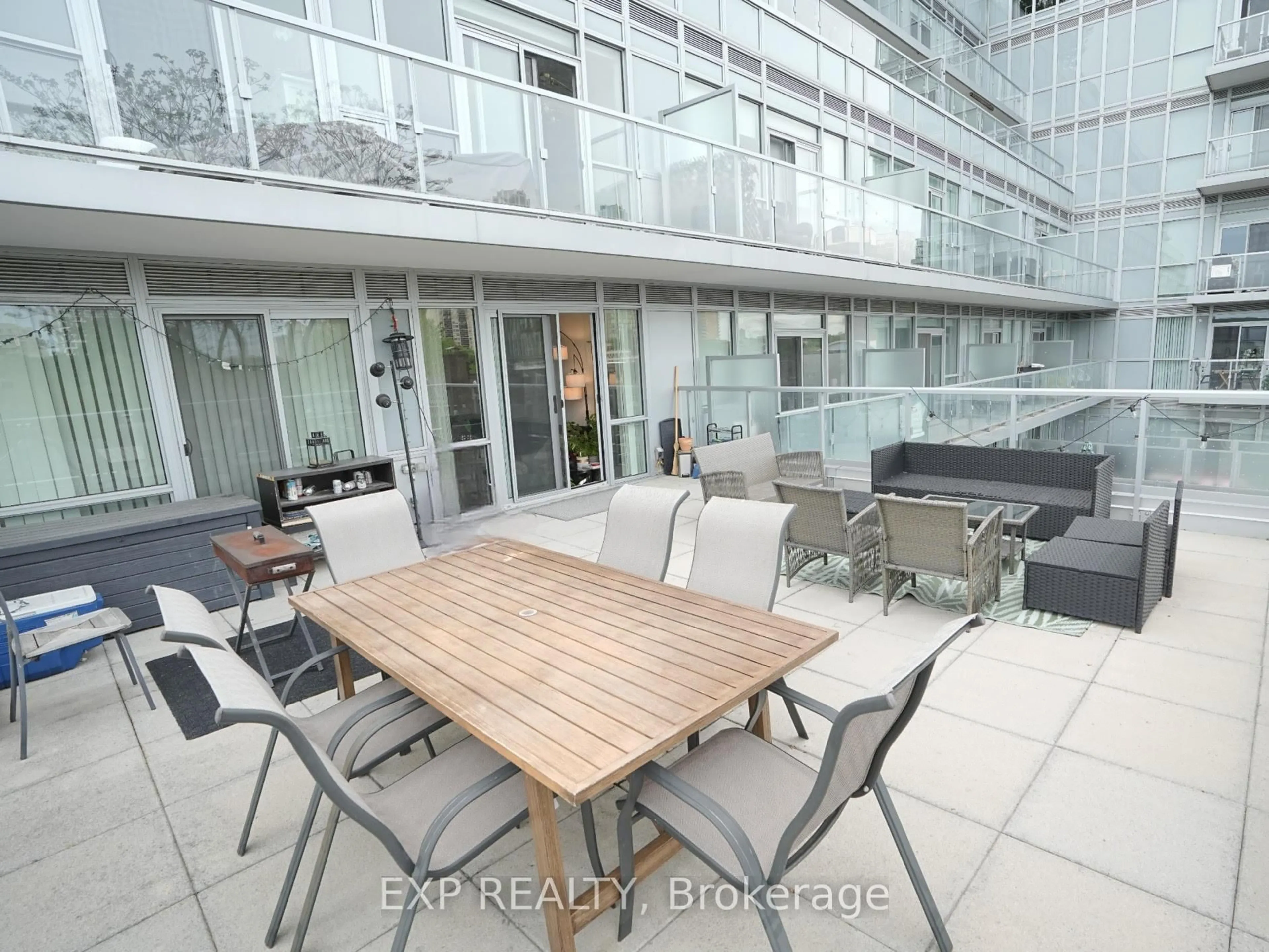 Patio, unknown for 501 St Clair Ave #312, Toronto Ontario M5P 0A2