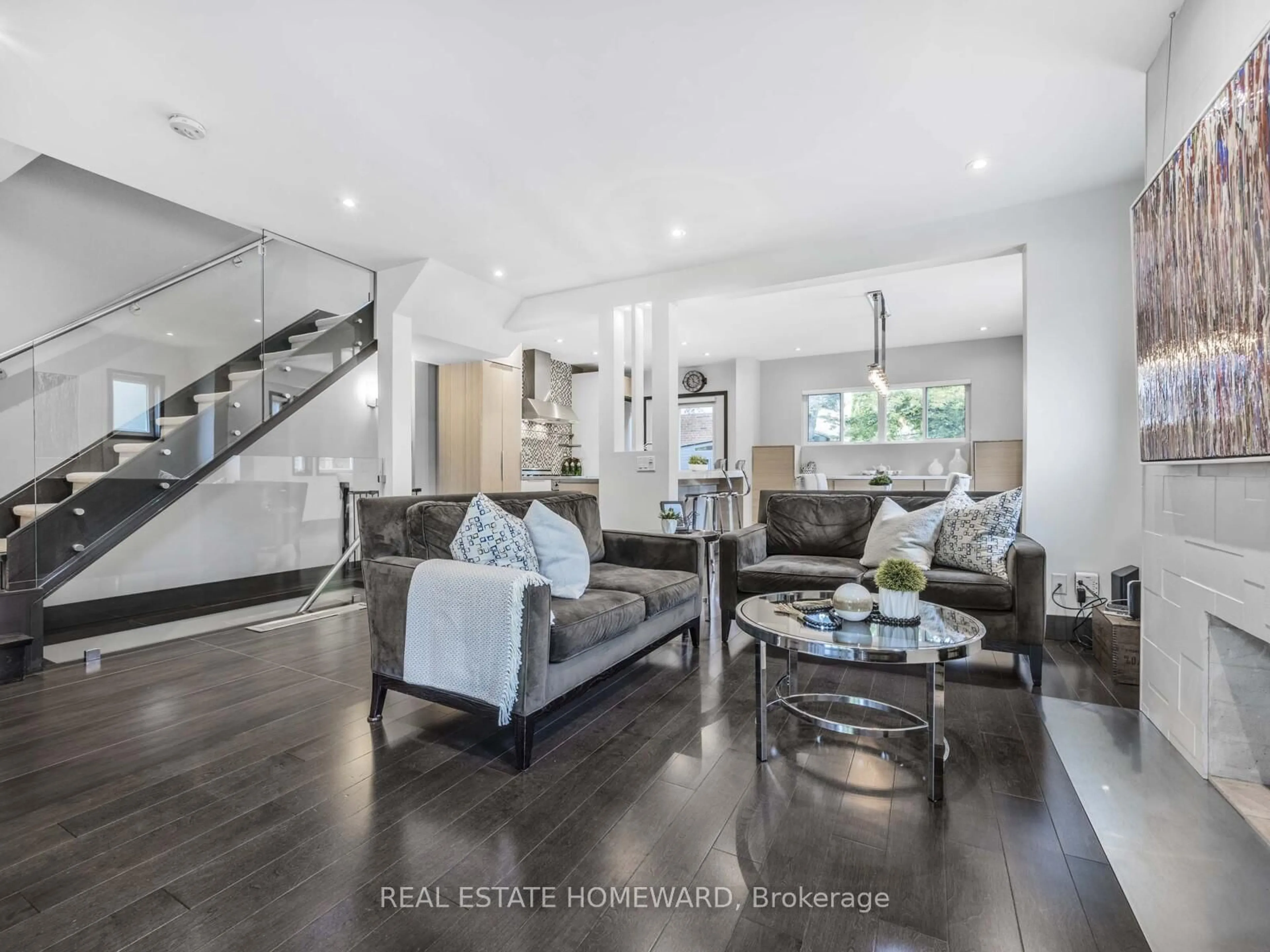 Living room with furniture, unknown for 258 St Clements Ave, Toronto Ontario M5R 1H5