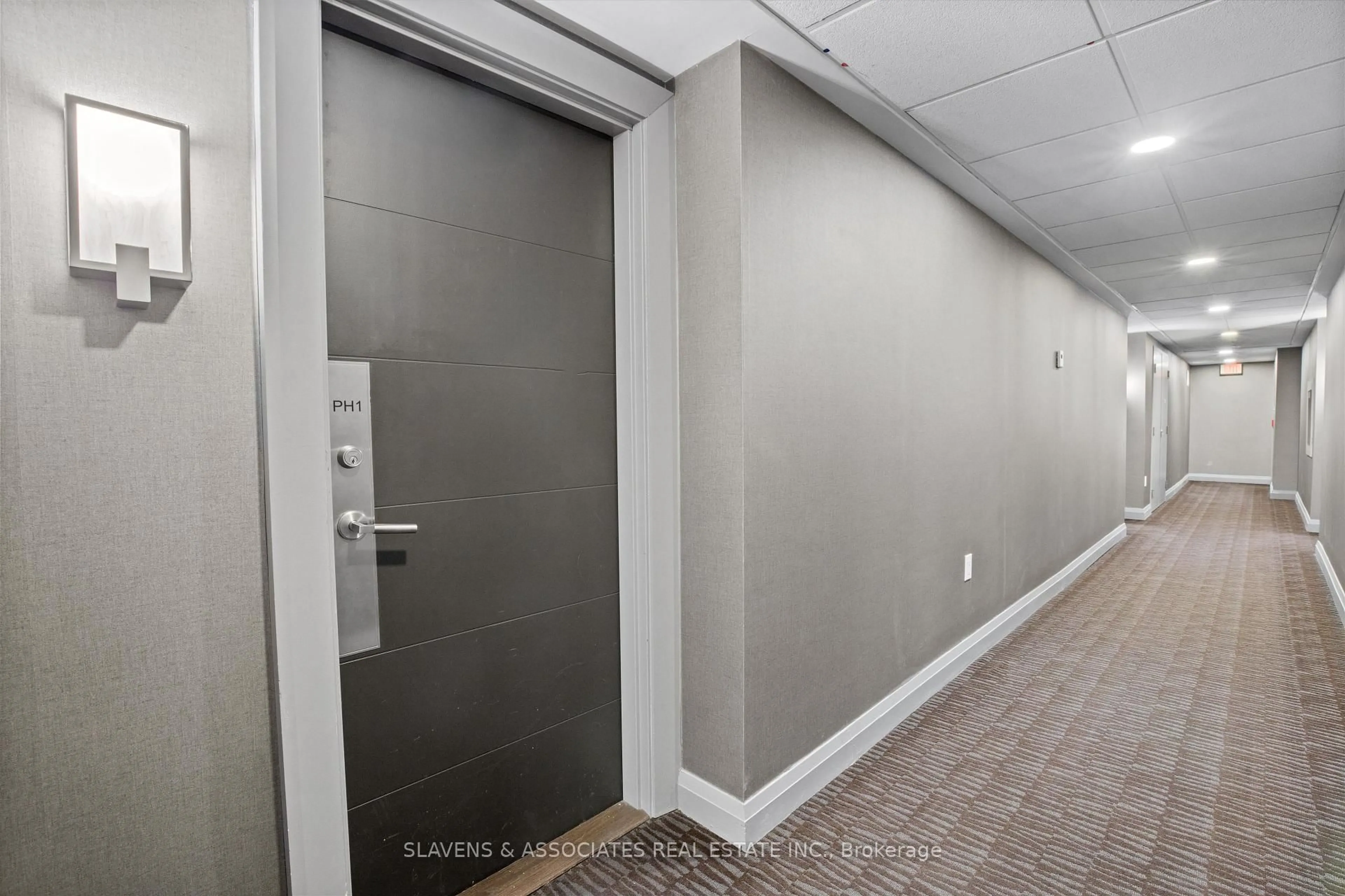 Unknown for 400 Adelaide St #PH1, Toronto Ontario M5A 4S3