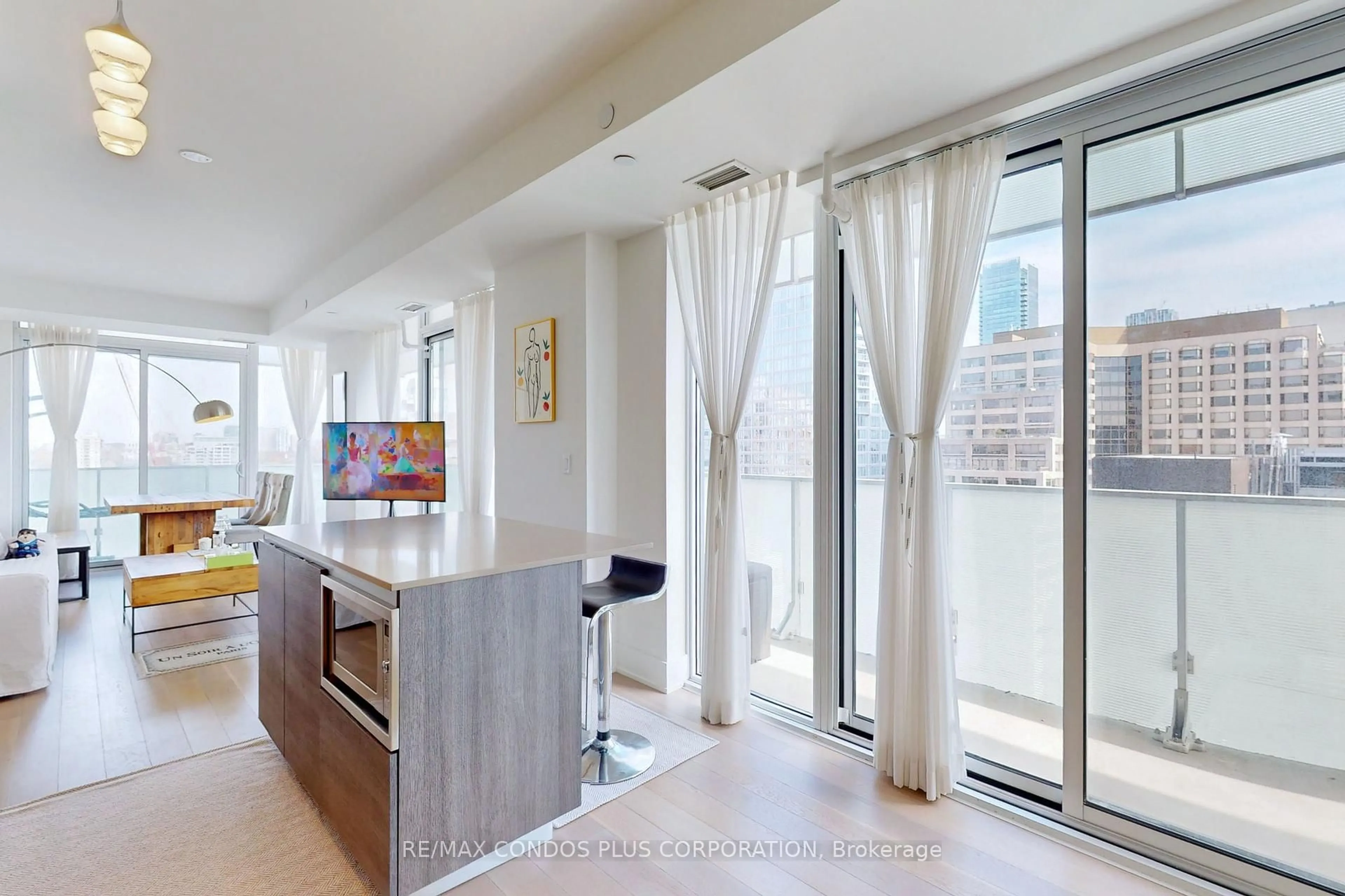 Open concept kitchen, unknown for 200 Bloor St #2105, Toronto Ontario M5S 0B1