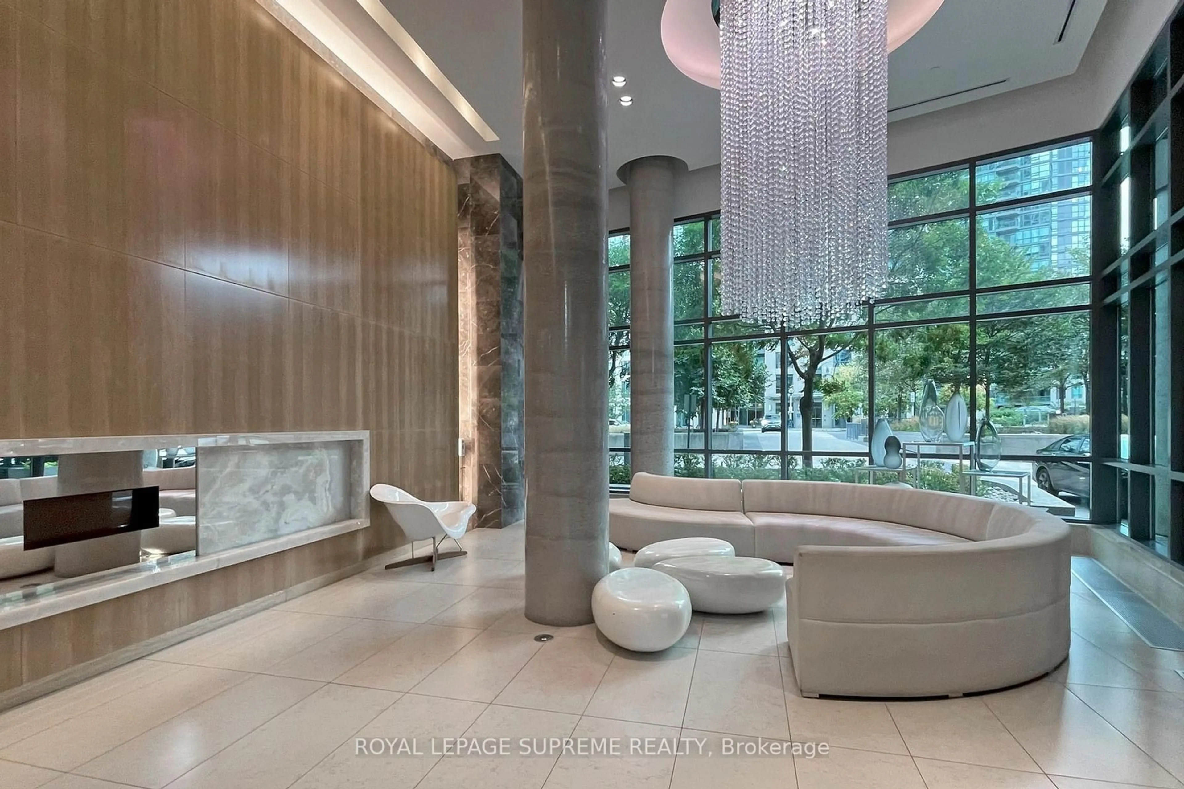 Lobby for 215 Fort York Blvd #314, Toronto Ontario M5V 4A2