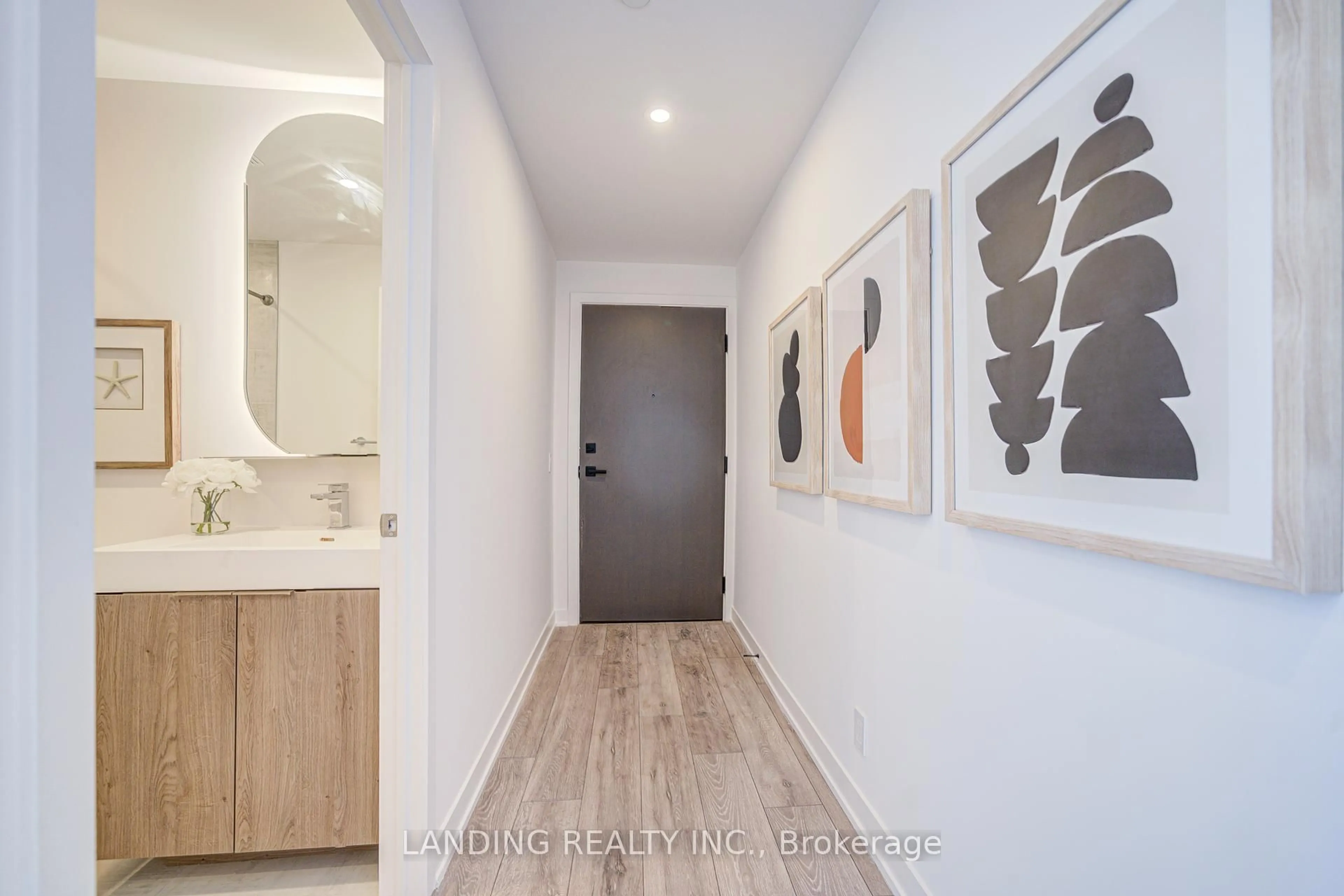 Indoor entryway for 15 HOLMES Ave #2302, Toronto Ontario M2N 0L4