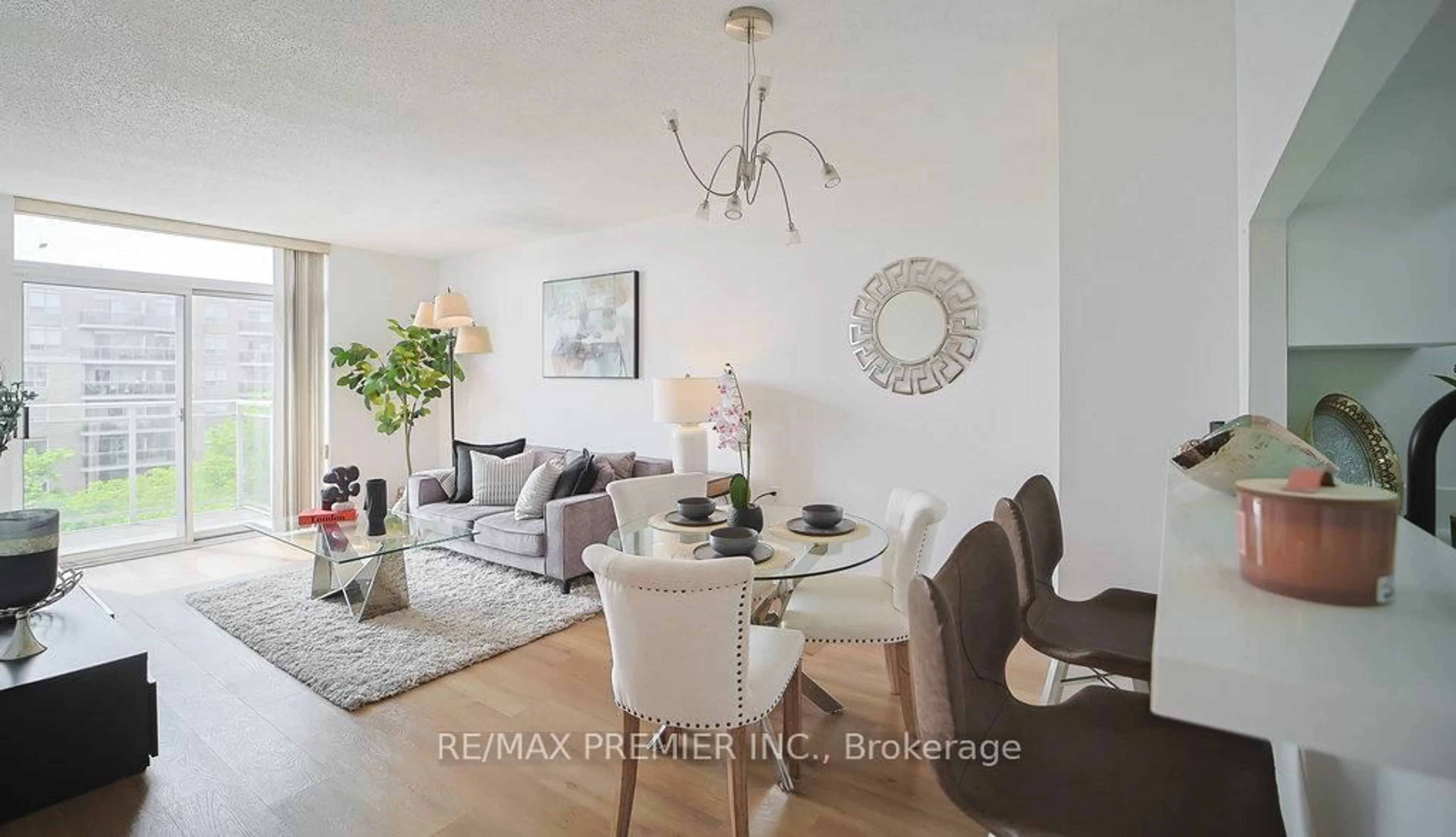 Dining room, wood/laminate floor for 650 Lawrence Ave #639, Toronto Ontario M6A 3E8