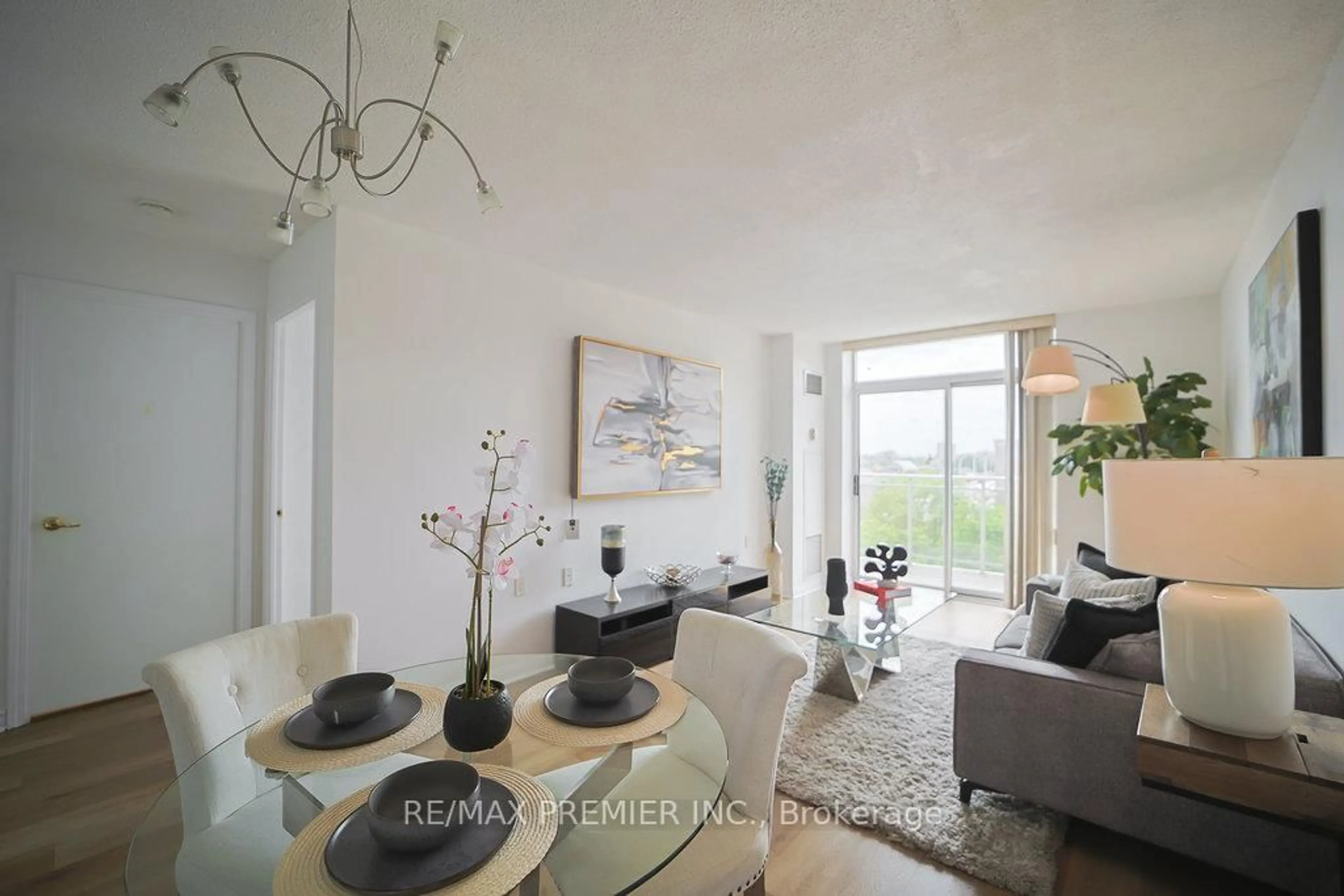 Unknown for 650 Lawrence Ave #639, Toronto Ontario M6A 3E8