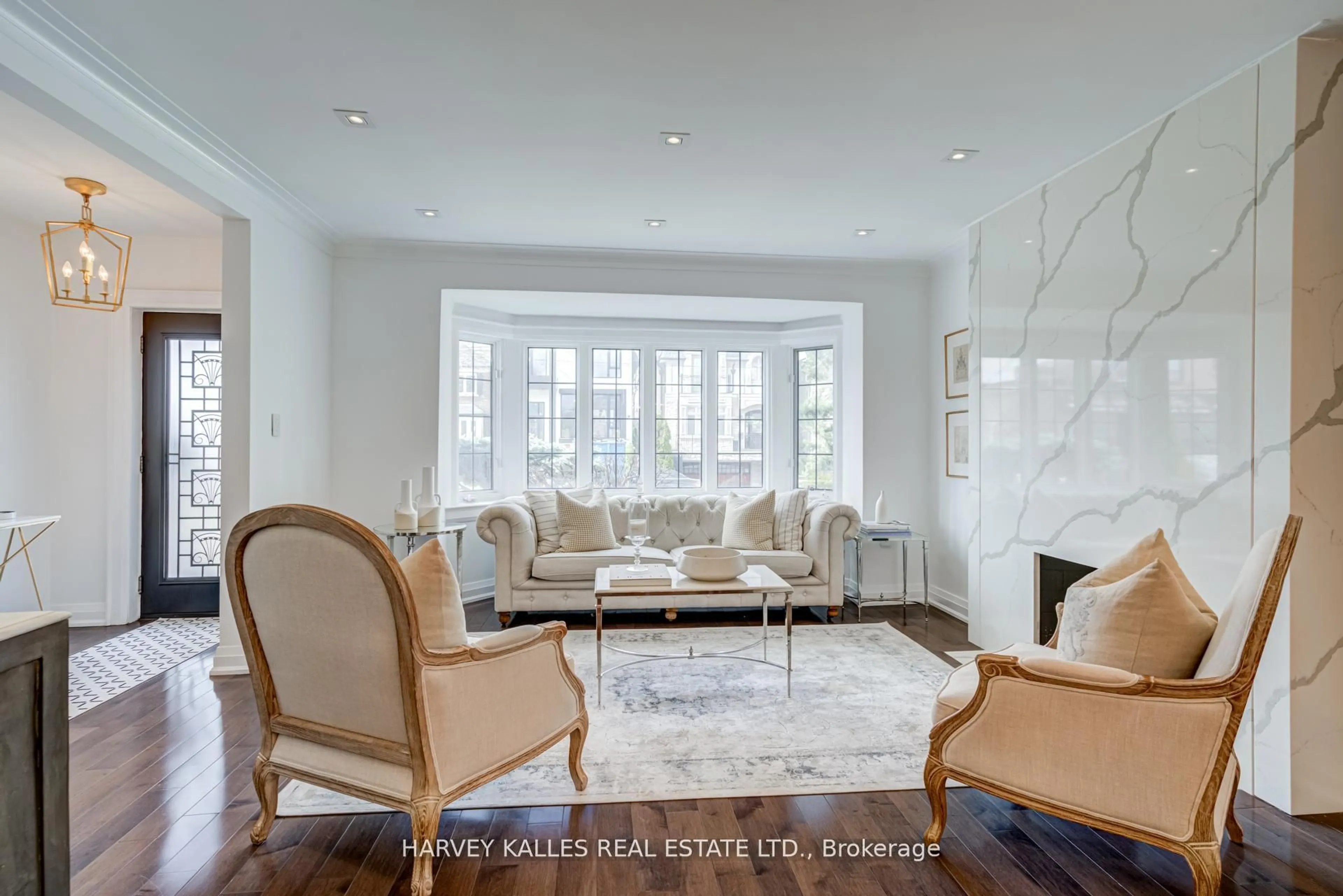 Living room with furniture, unknown for 213 Brooke Ave, Toronto Ontario M5M 2K7