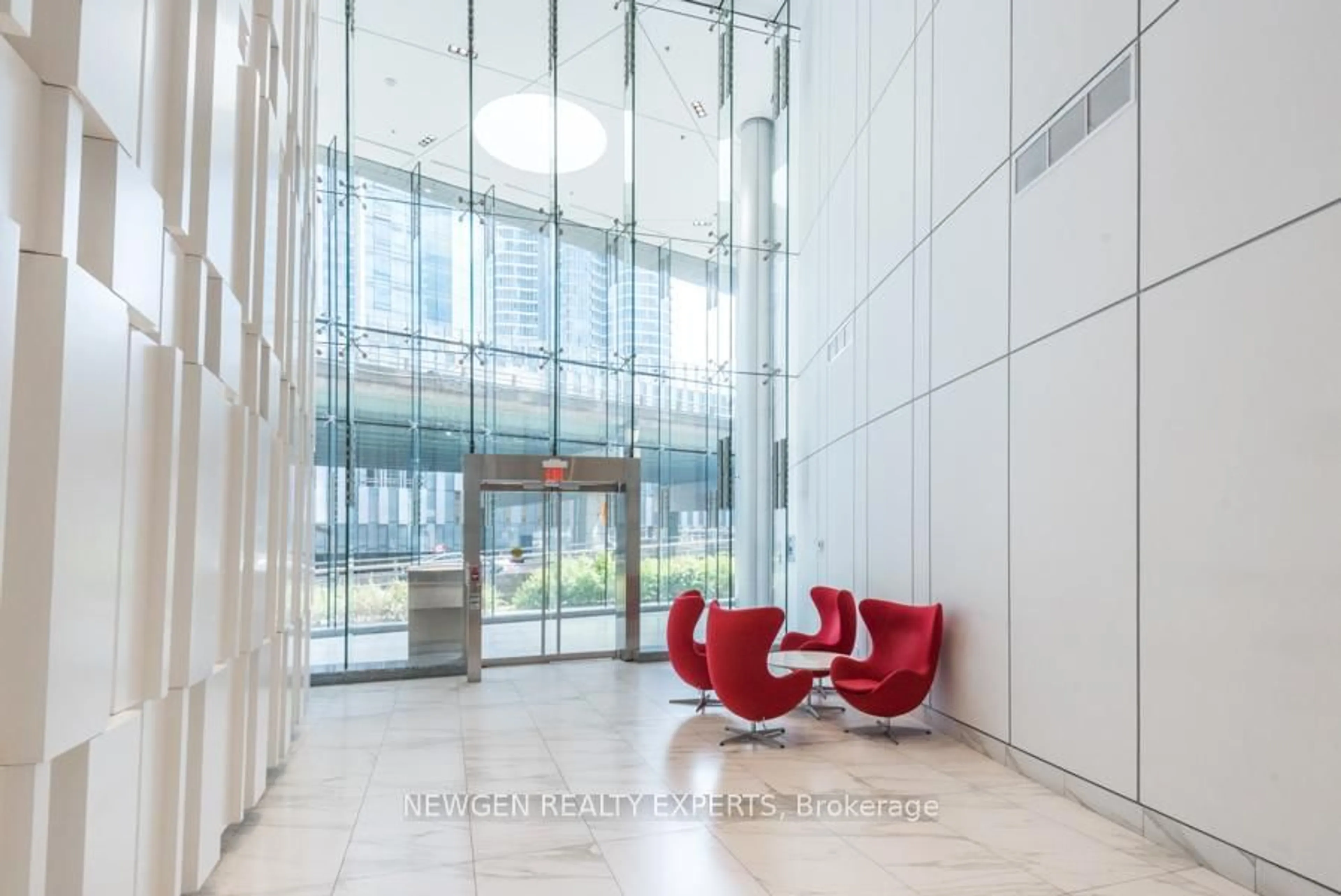 Indoor foyer for 12 York St #1207, Toronto Ontario M5J 0A9