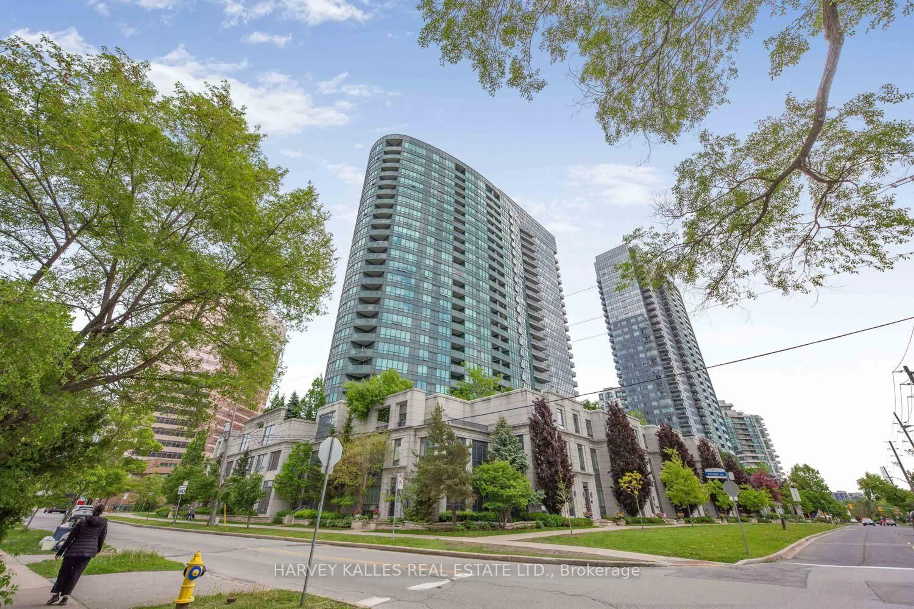 Patio, unknown for 25 Greenview Ave #1528, Toronto Ontario M2M 0A5