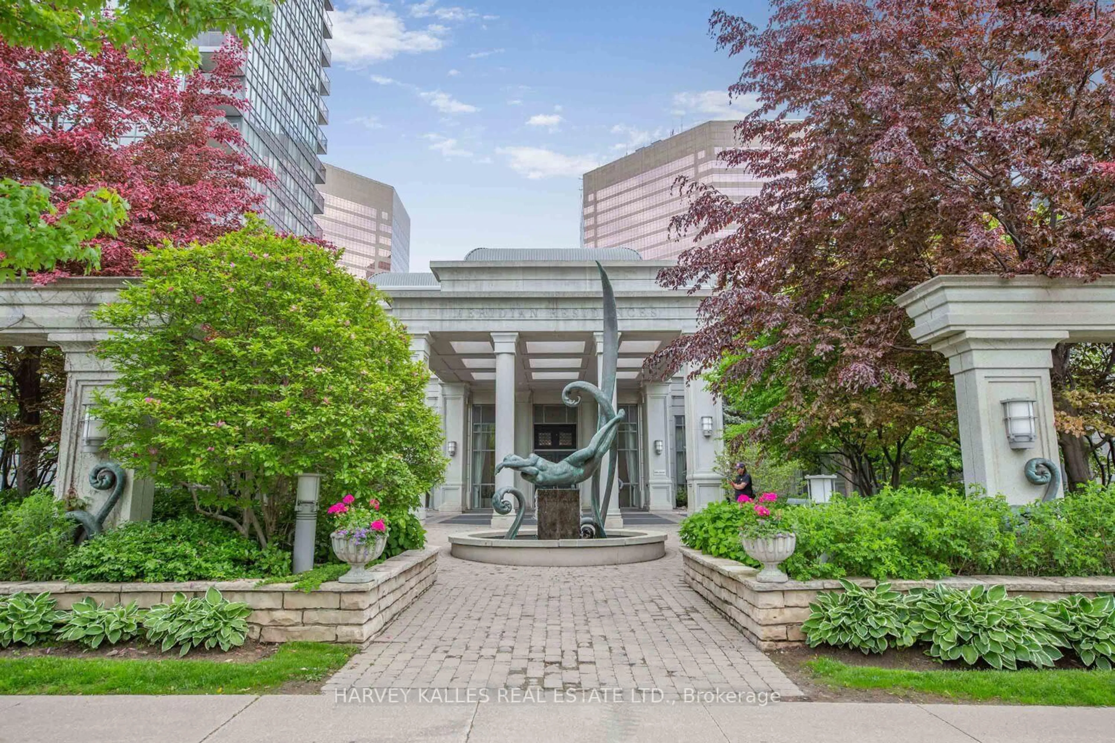 Unknown for 25 Greenview Ave #1528, Toronto Ontario M2M 0A5