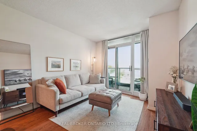 Additional image 19 of 231 Fort York Blvd Unit 615