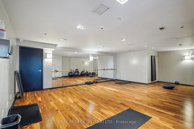 Additional image 10 of 231 Fort York Blvd Unit 615