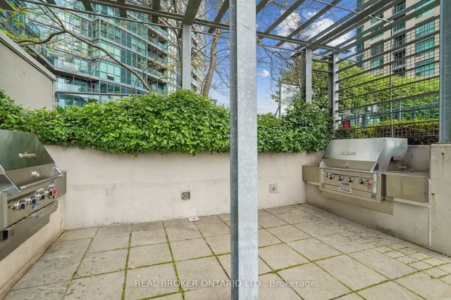 Additional image 4 of 231 Fort York Blvd Unit 615