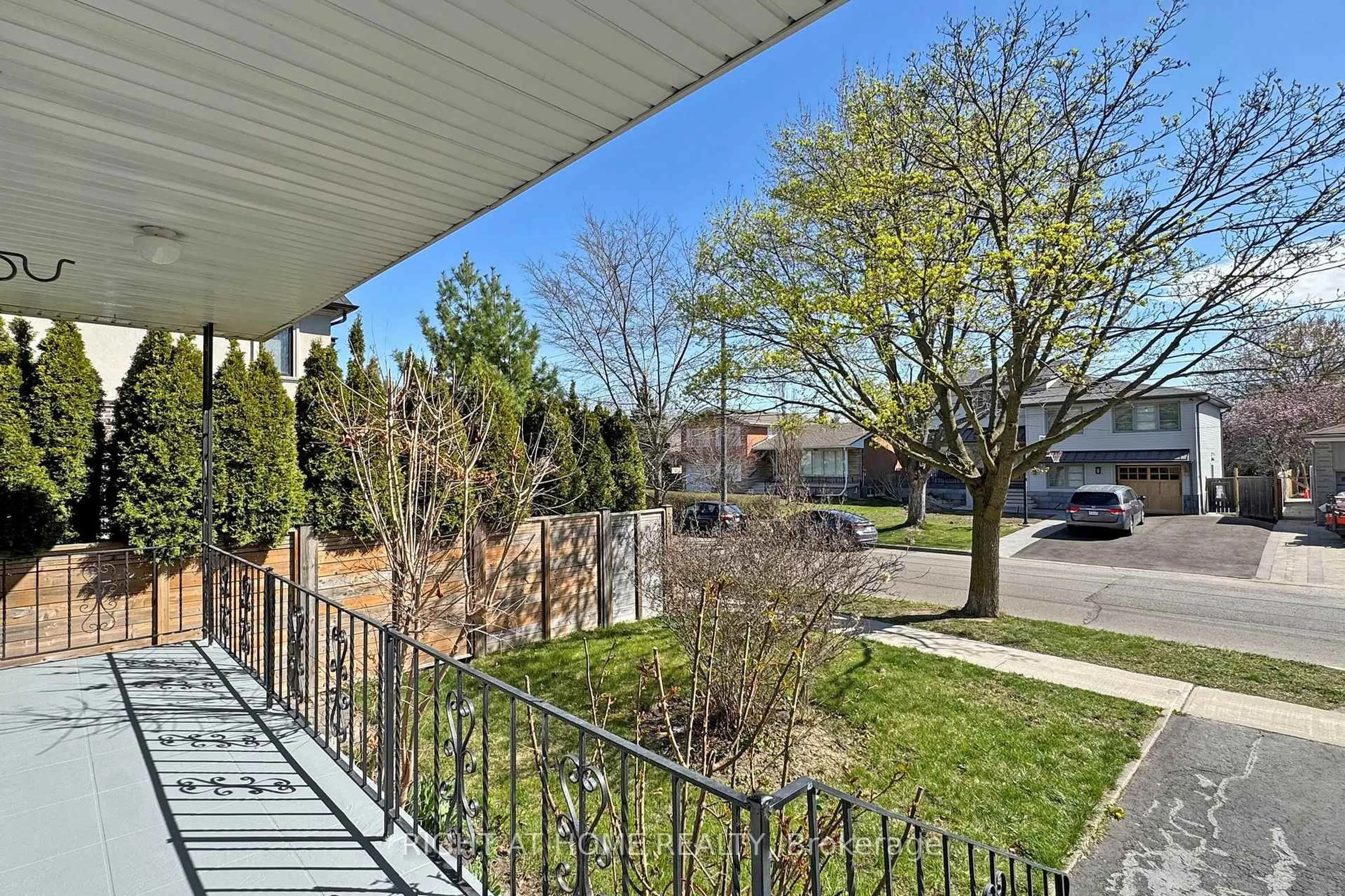 Patio, street for 34 Goddard St, Toronto Ontario M3H 5C8