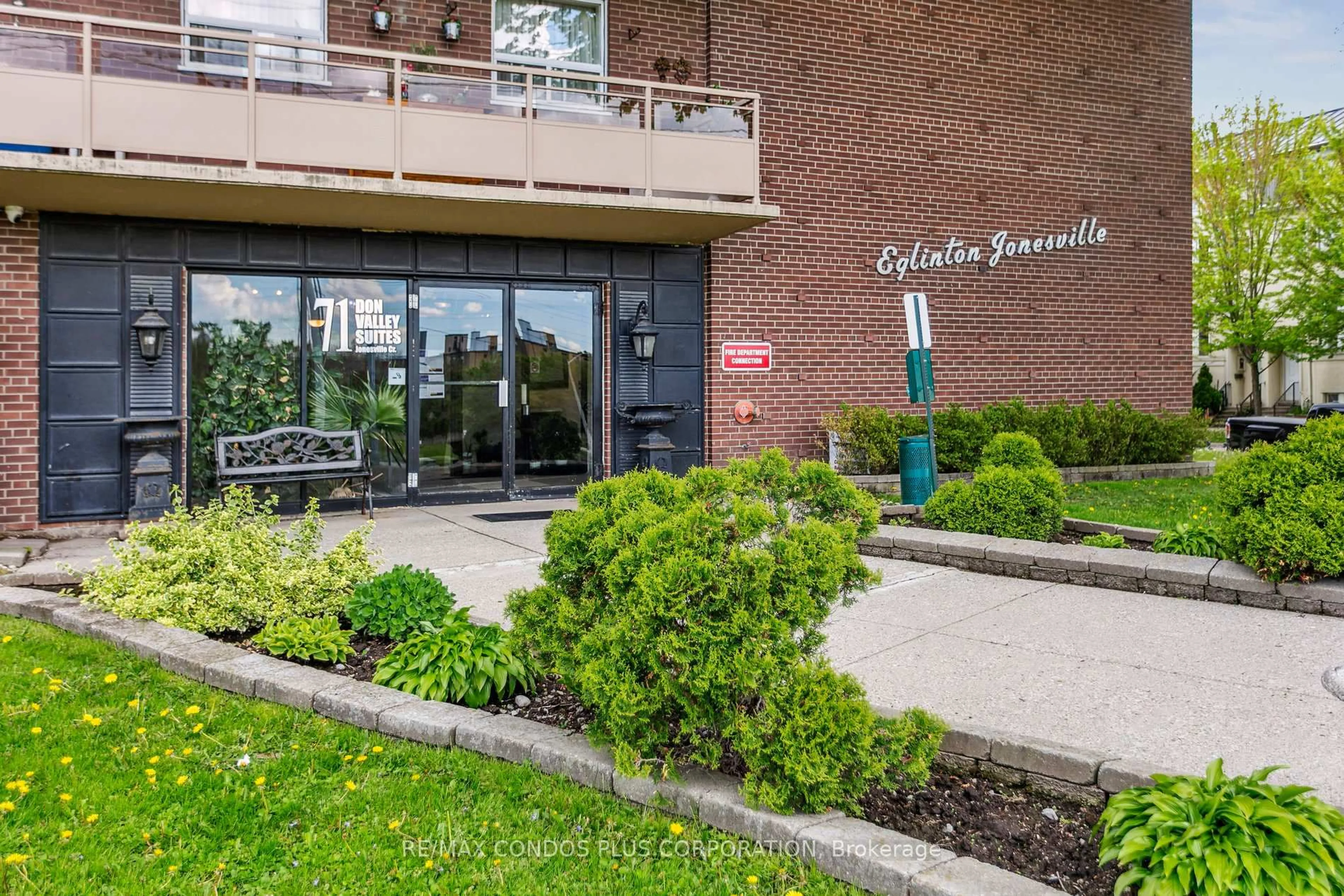 Unknown for 71 Jonesville Cres #409, Toronto Ontario M4A 1H1