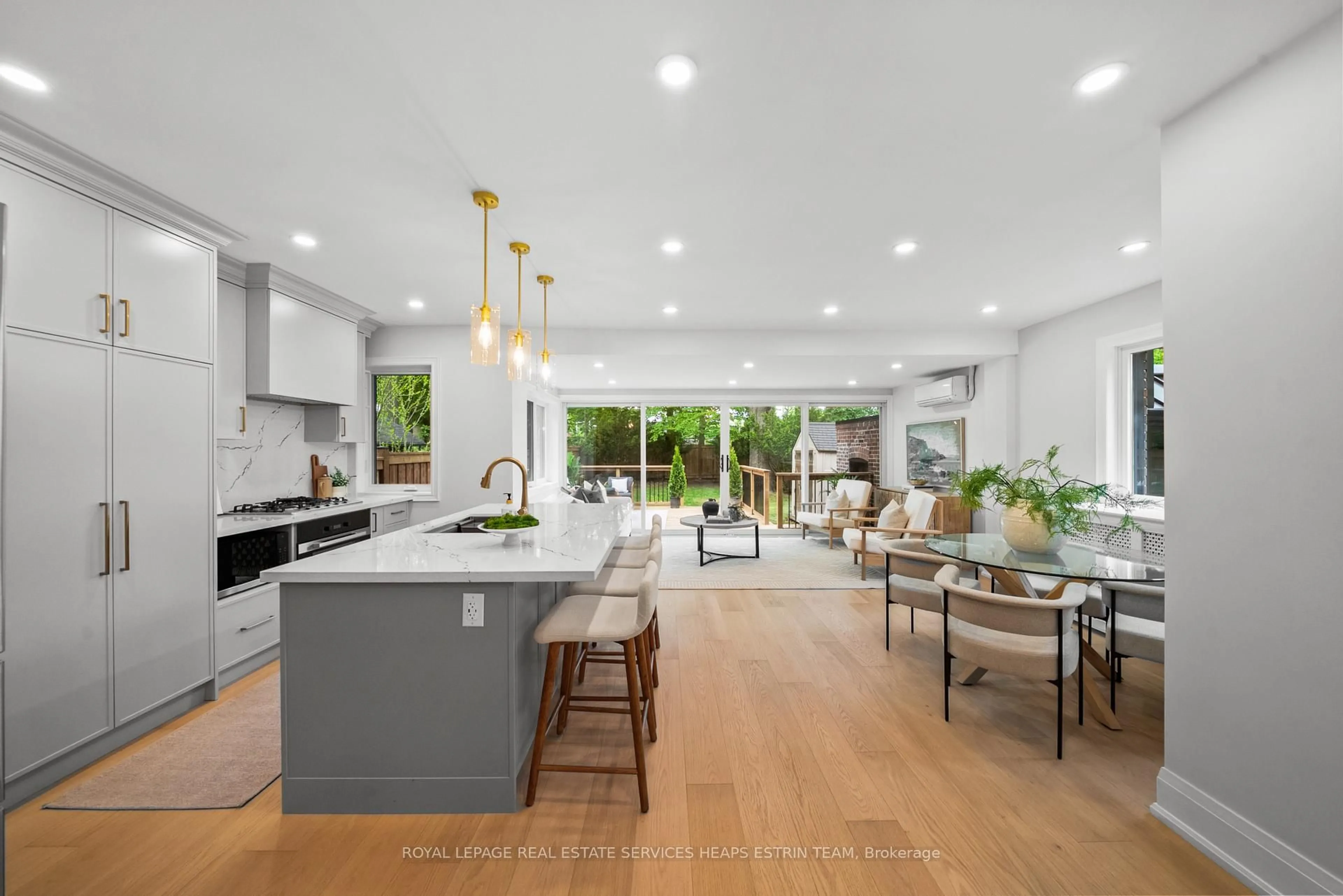 Open concept kitchen, ceramic/tile floor for 156 Welland Ave, Toronto Ontario M4T 2J7
