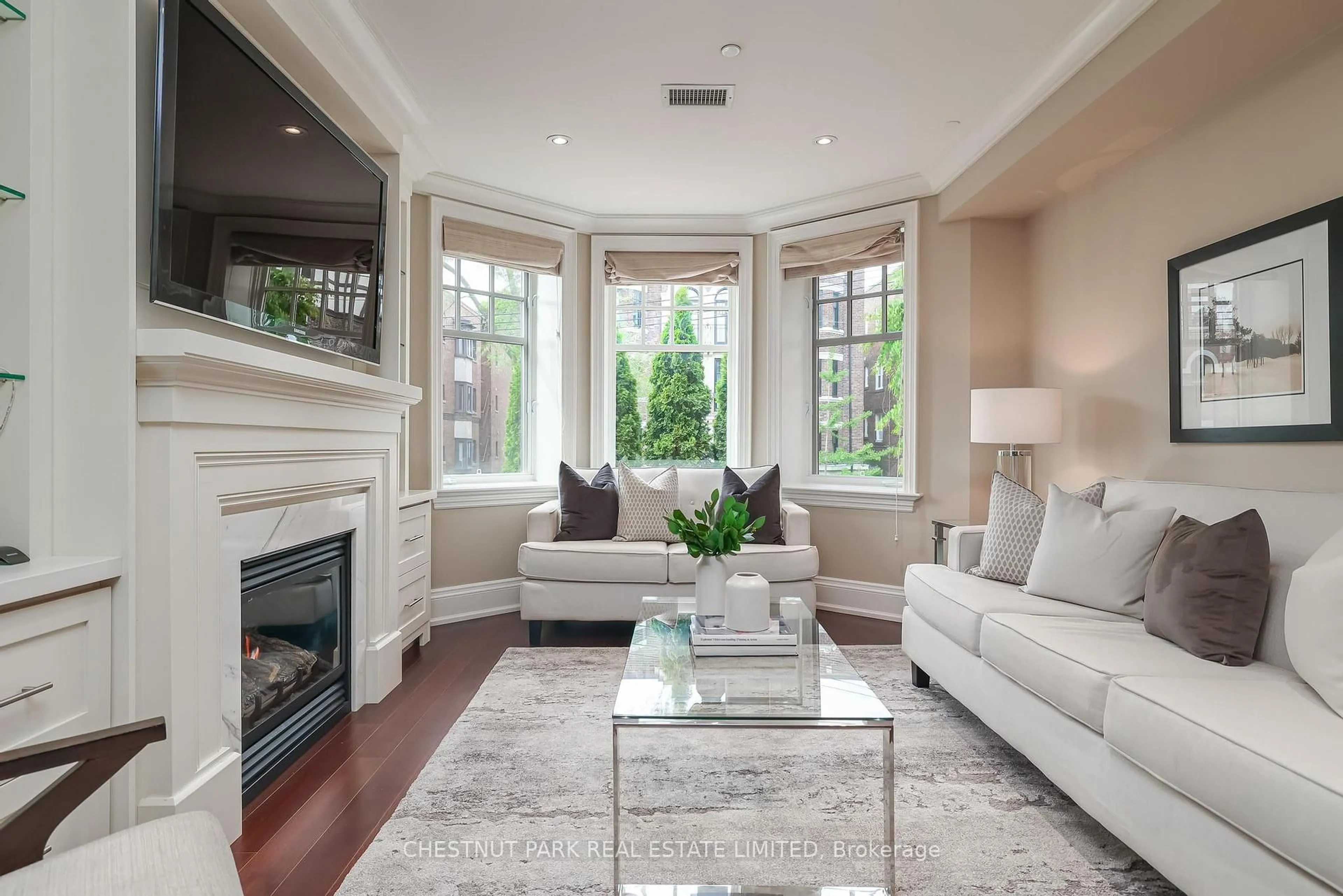 Living room with furniture, unknown for 317 Lonsdale Rd #2B, Toronto Ontario M4V 1X3