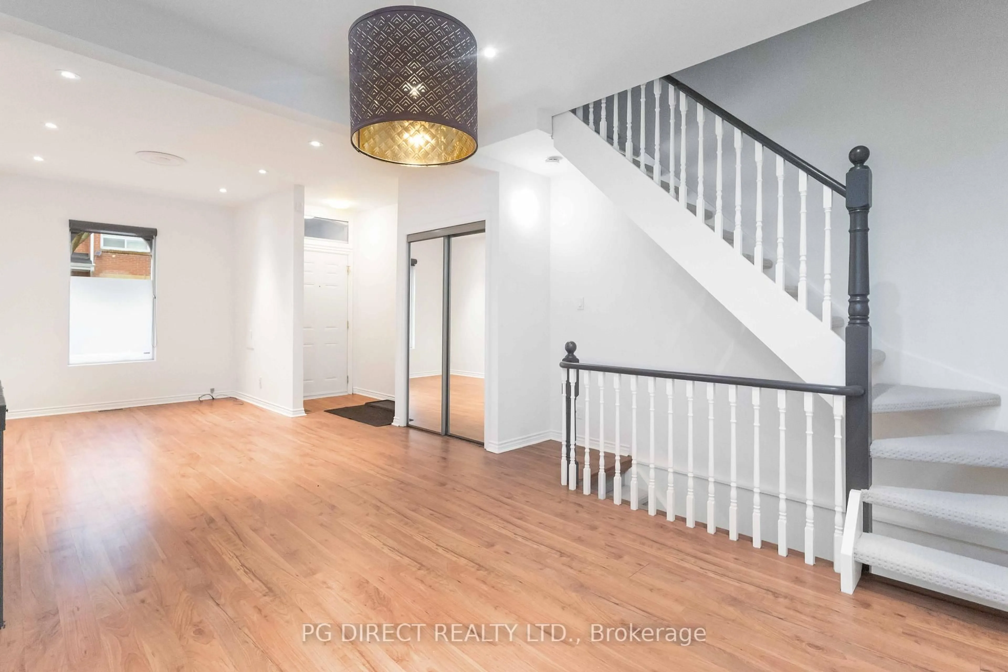 Unknown for 9 Trefann St, Toronto Ontario M5A 3A9
