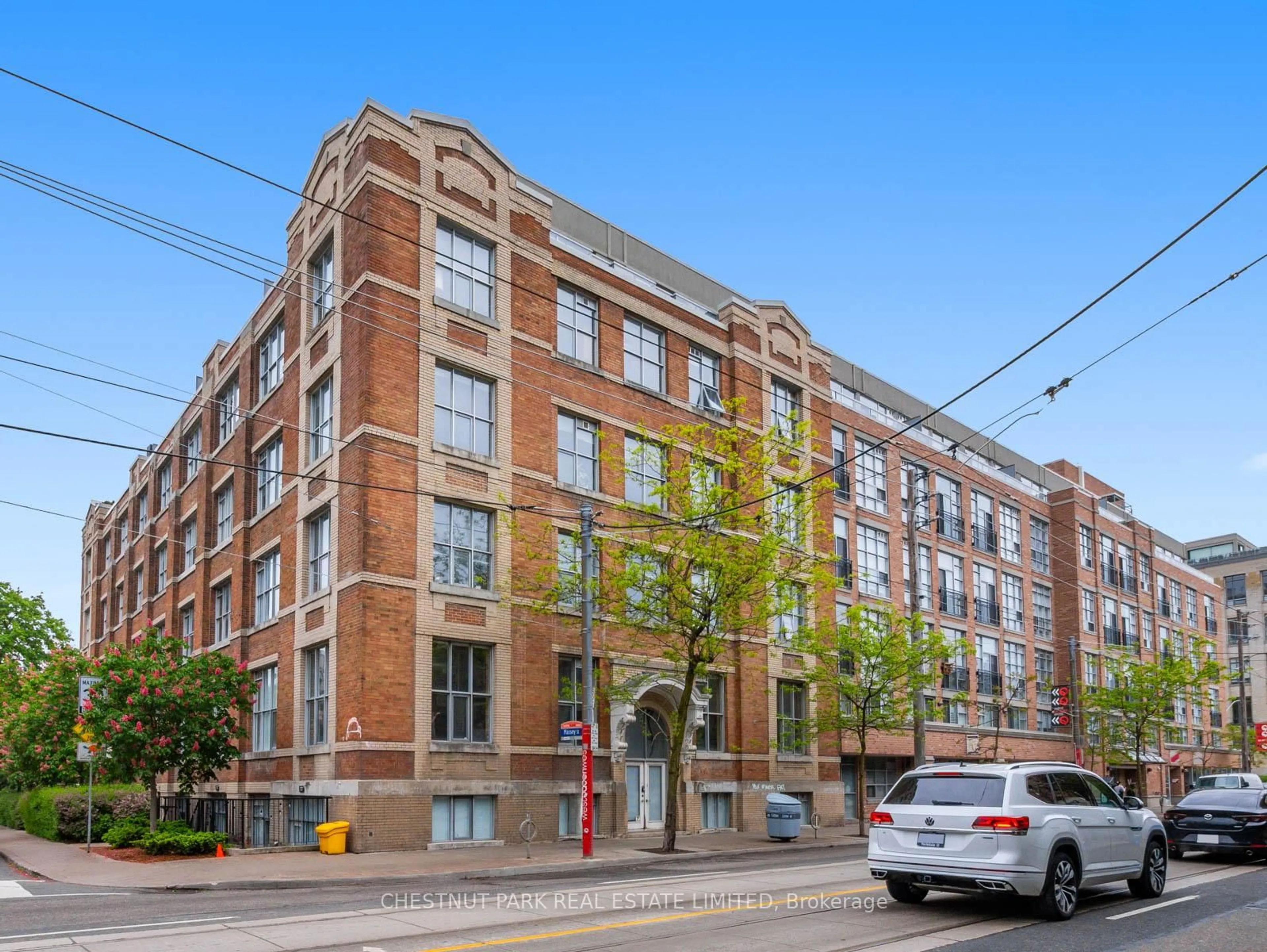 Home with brick exterior material, building for 955 Queen St #312, Toronto Ontario M6J 3X5
