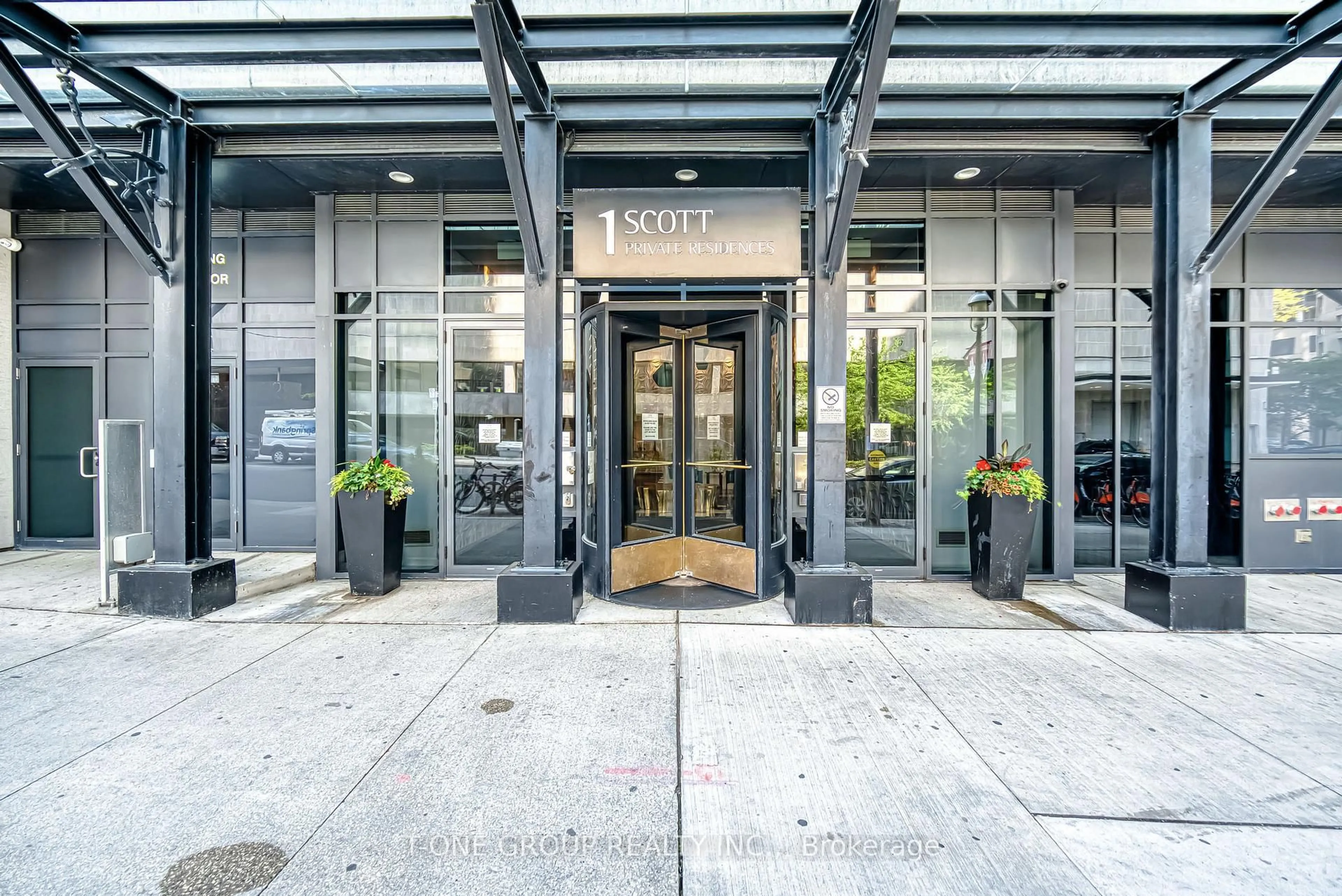 Indoor foyer for 1 Scott St #412, Toronto Ontario M5B 1A1