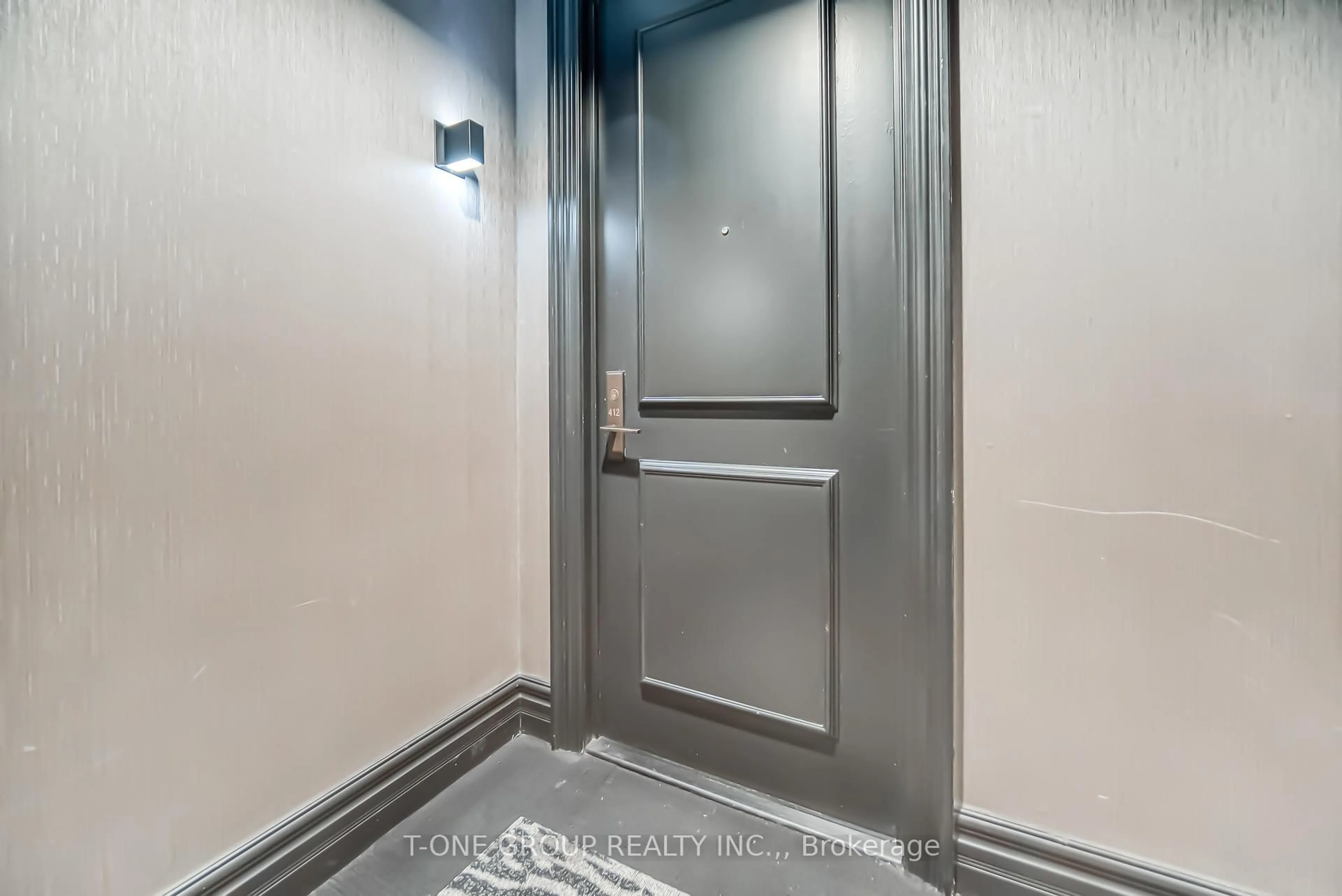 Indoor foyer for 1 Scott St #412, Toronto Ontario M5B 1A1