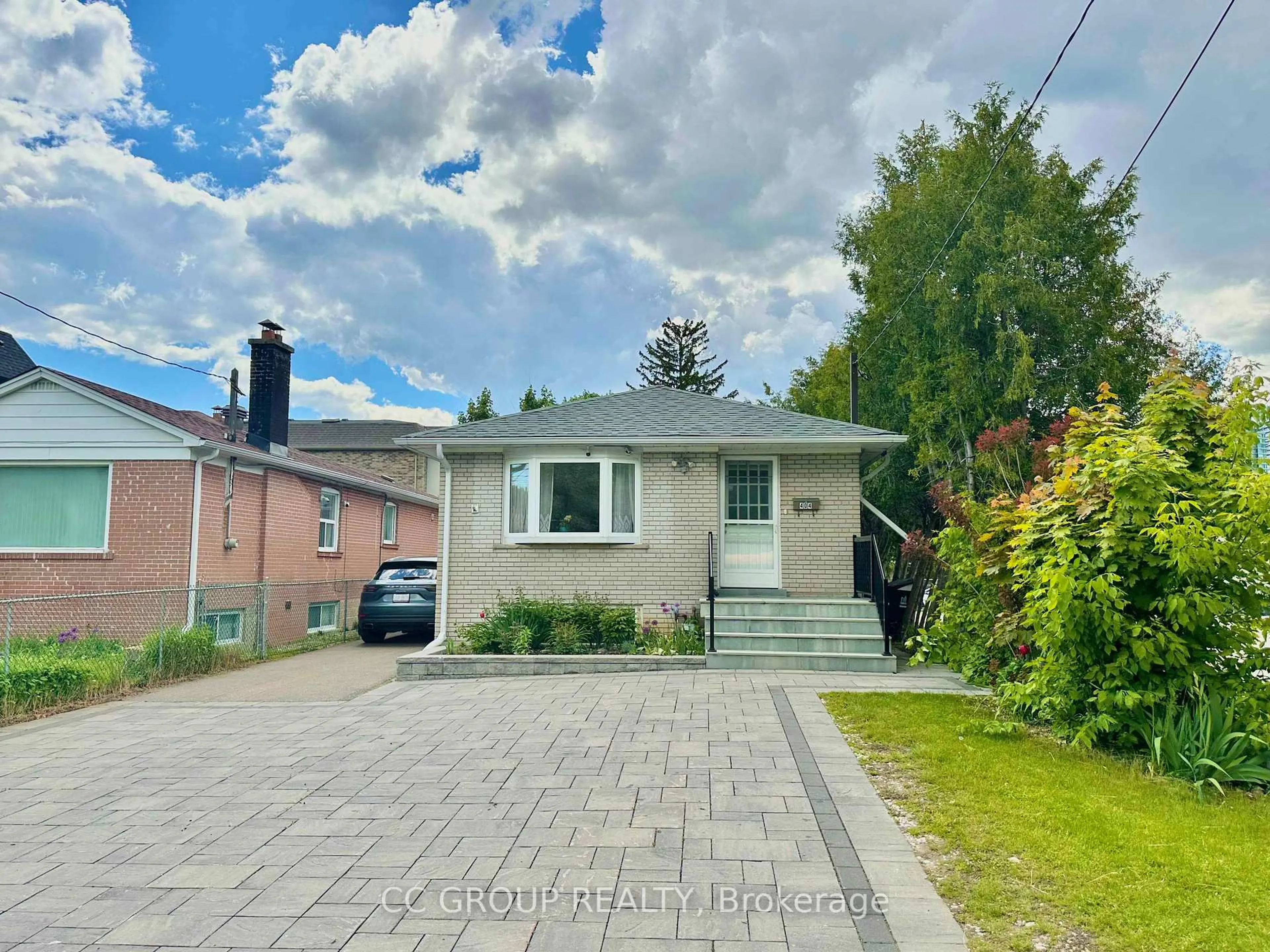 Unknown for 404 Willowdale Ave, Toronto Ontario M2N 5B1