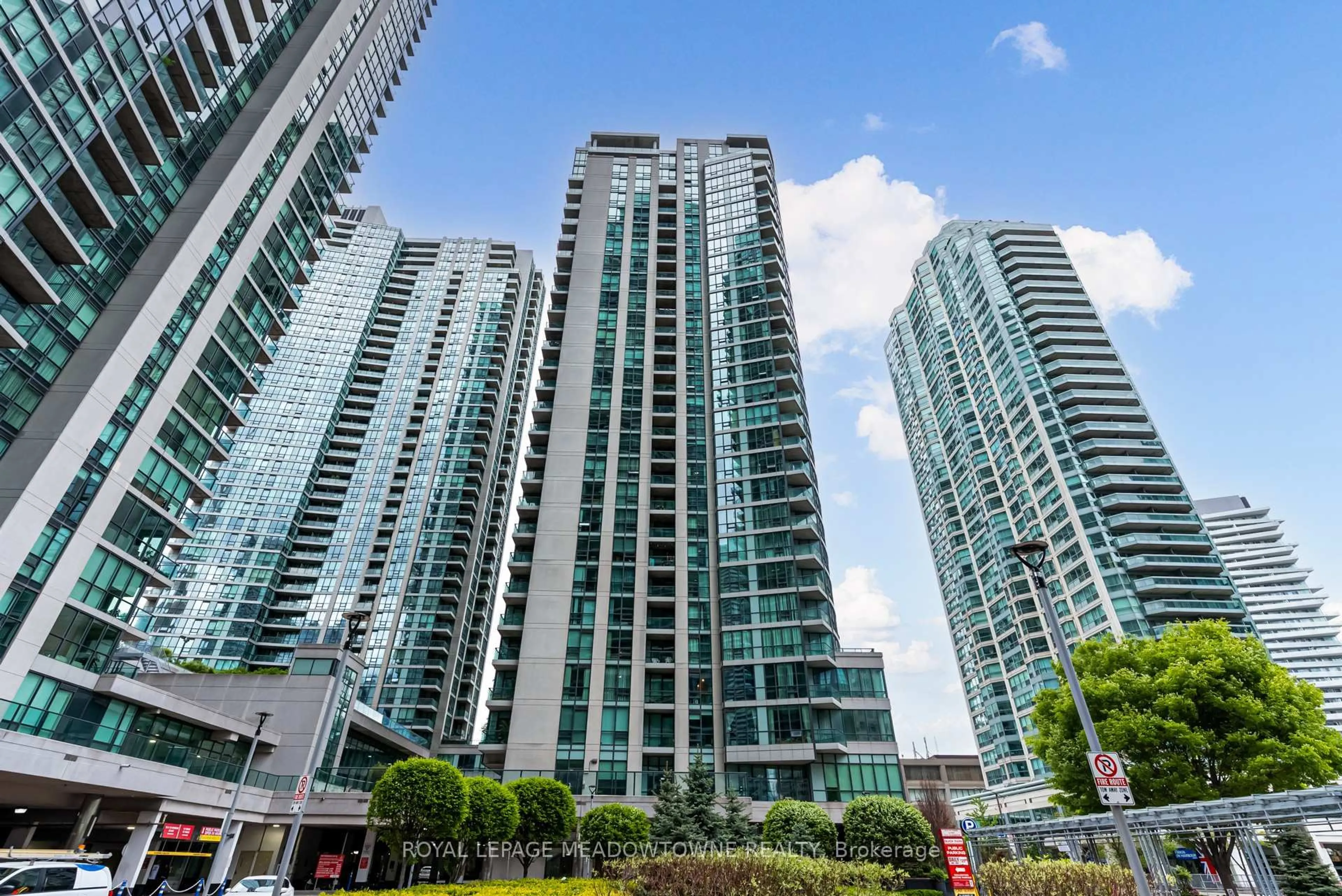 Unknown for 12 Yonge St #1801, Toronto Ontario M5E 1Z9